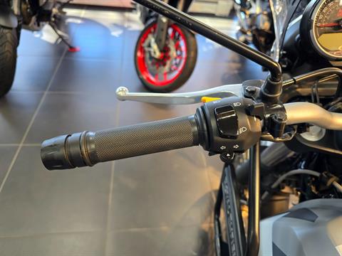 2019 Royal Enfield Himalayan 411 EFI ABS in West Allis, Wisconsin - Photo 9
