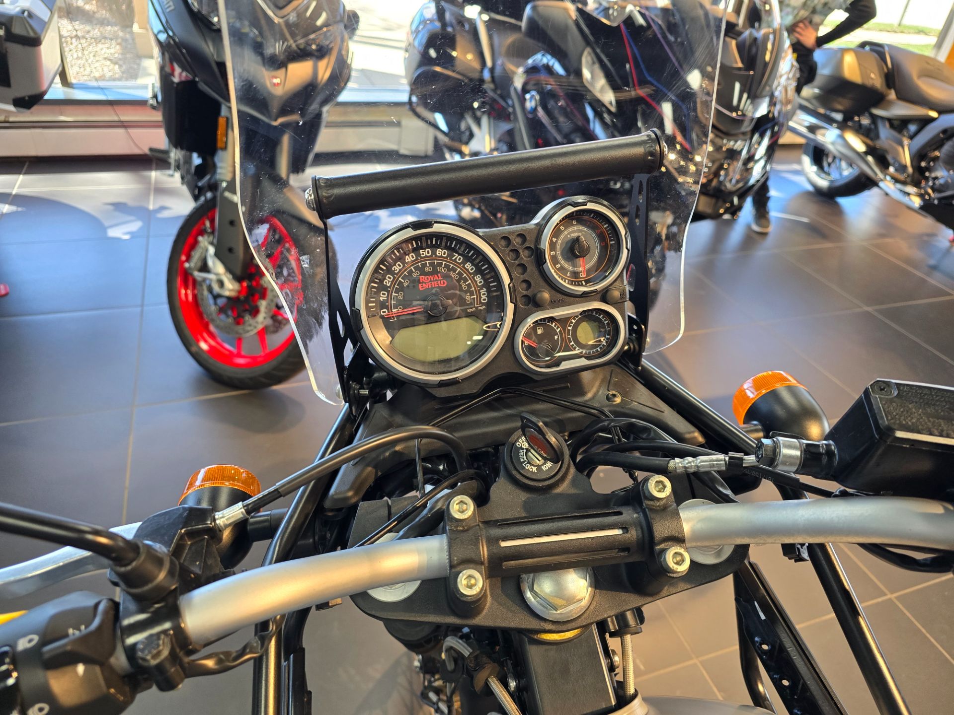 2019 Royal Enfield Himalayan 411 EFI ABS in West Allis, Wisconsin - Photo 10