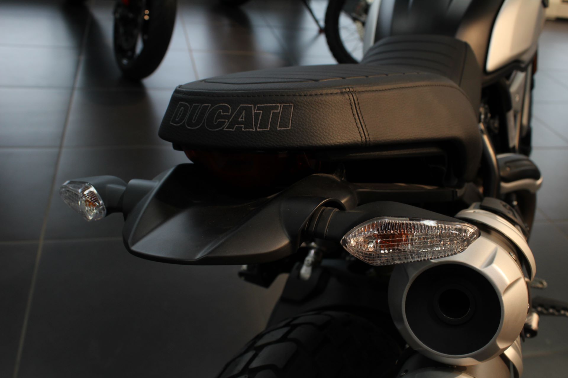 2022 Ducati Scrambler 1100 Dark in West Allis, Wisconsin - Photo 8