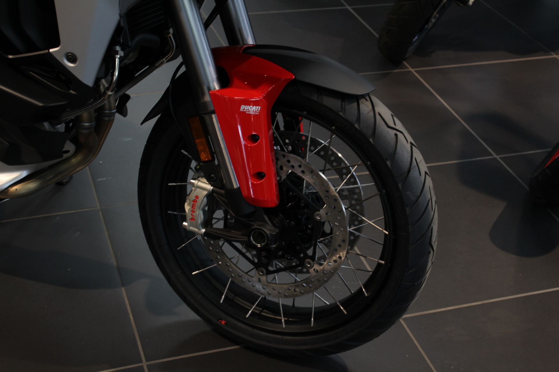 2023 Ducati Multistrada V4 S Travel & Radar Spoked Wheels in West Allis, Wisconsin - Photo 2