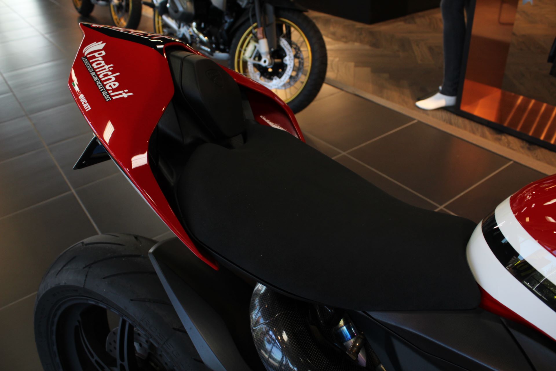 2021 Ducati Panigale V2 in West Allis, Wisconsin - Photo 11