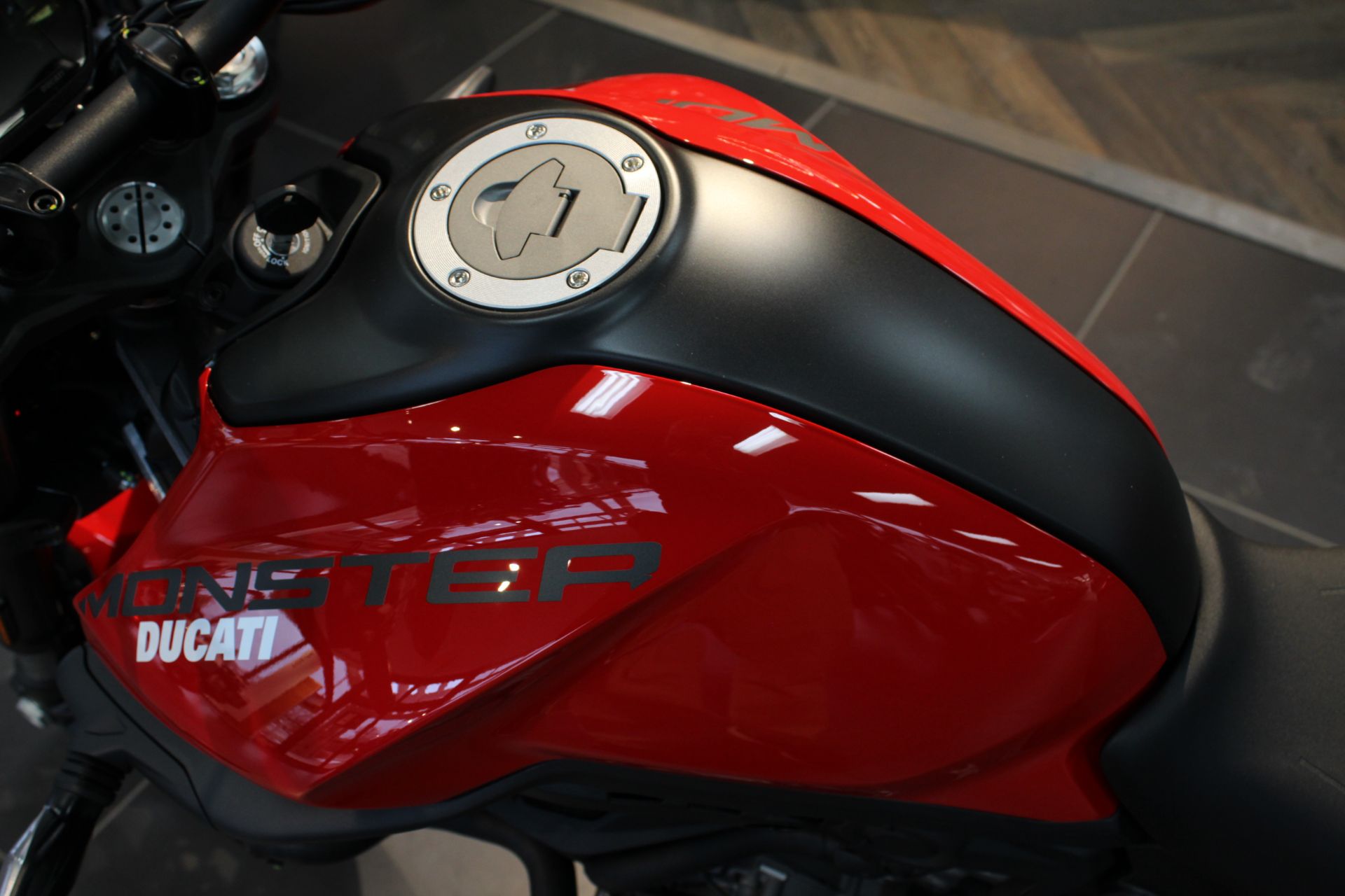 2023 Ducati Monster + in West Allis, Wisconsin - Photo 9