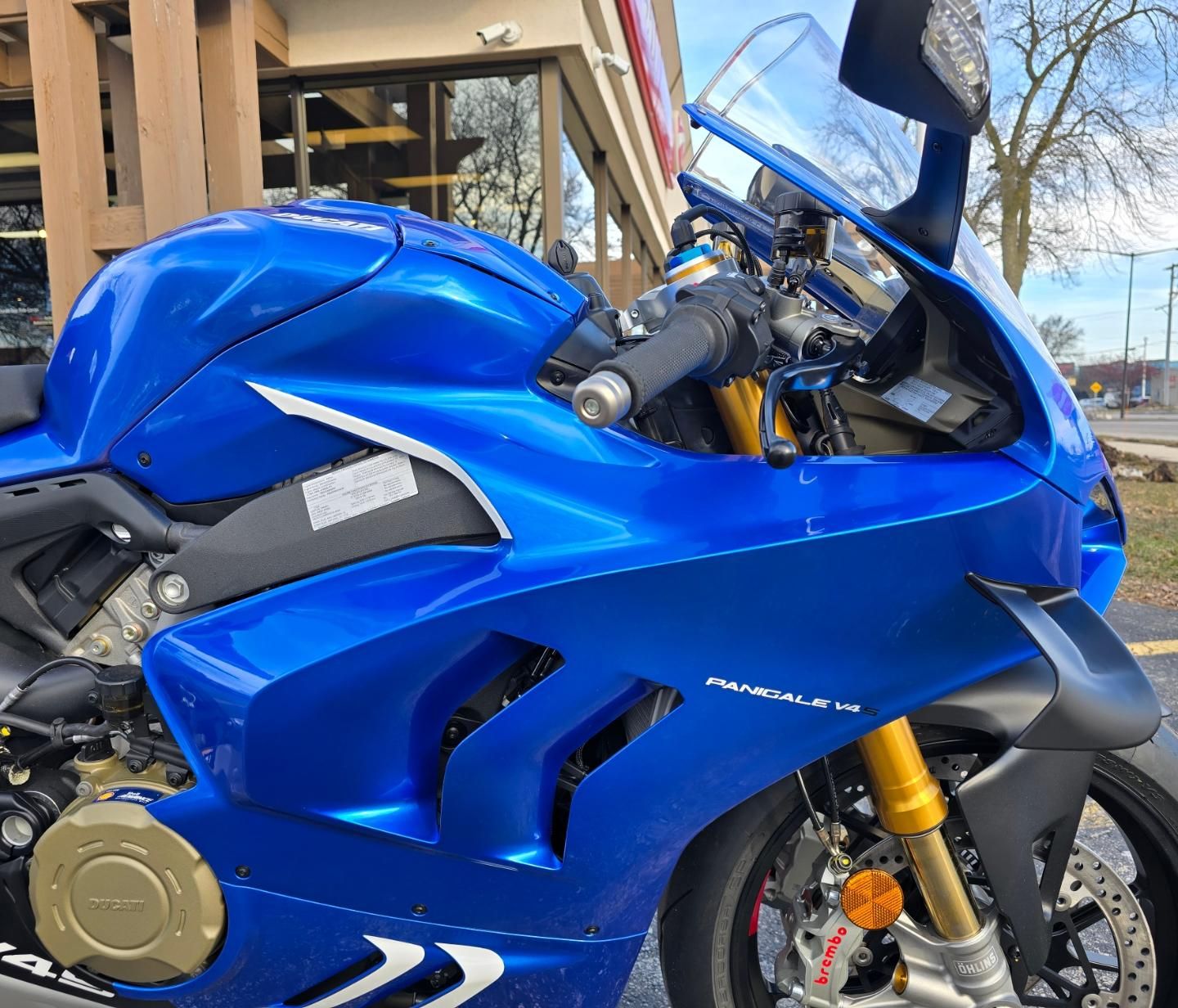 2023 Ducati Panigale V4 S in West Allis, Wisconsin - Photo 8