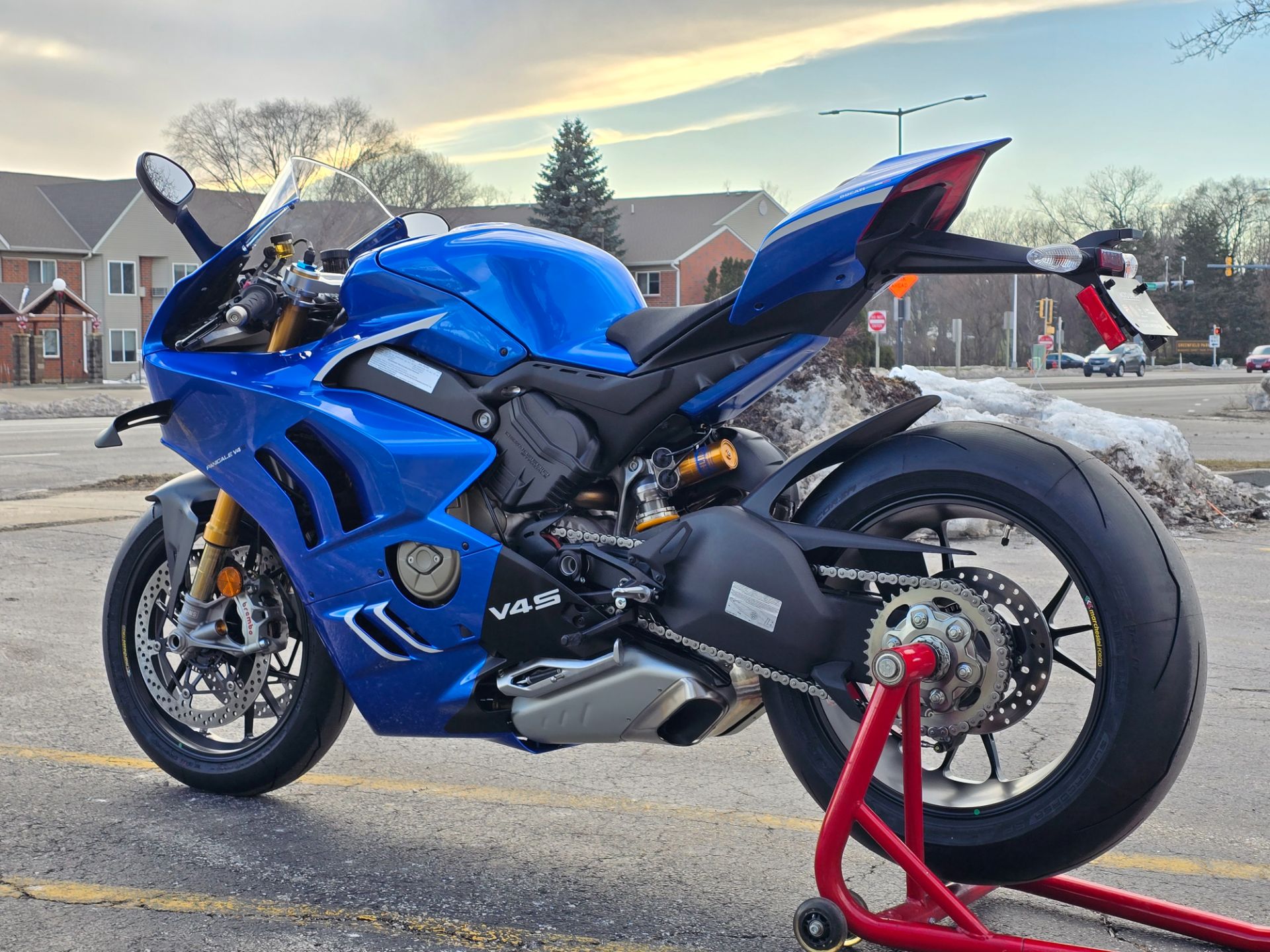 2023 Ducati Panigale V4 S in West Allis, Wisconsin - Photo 7