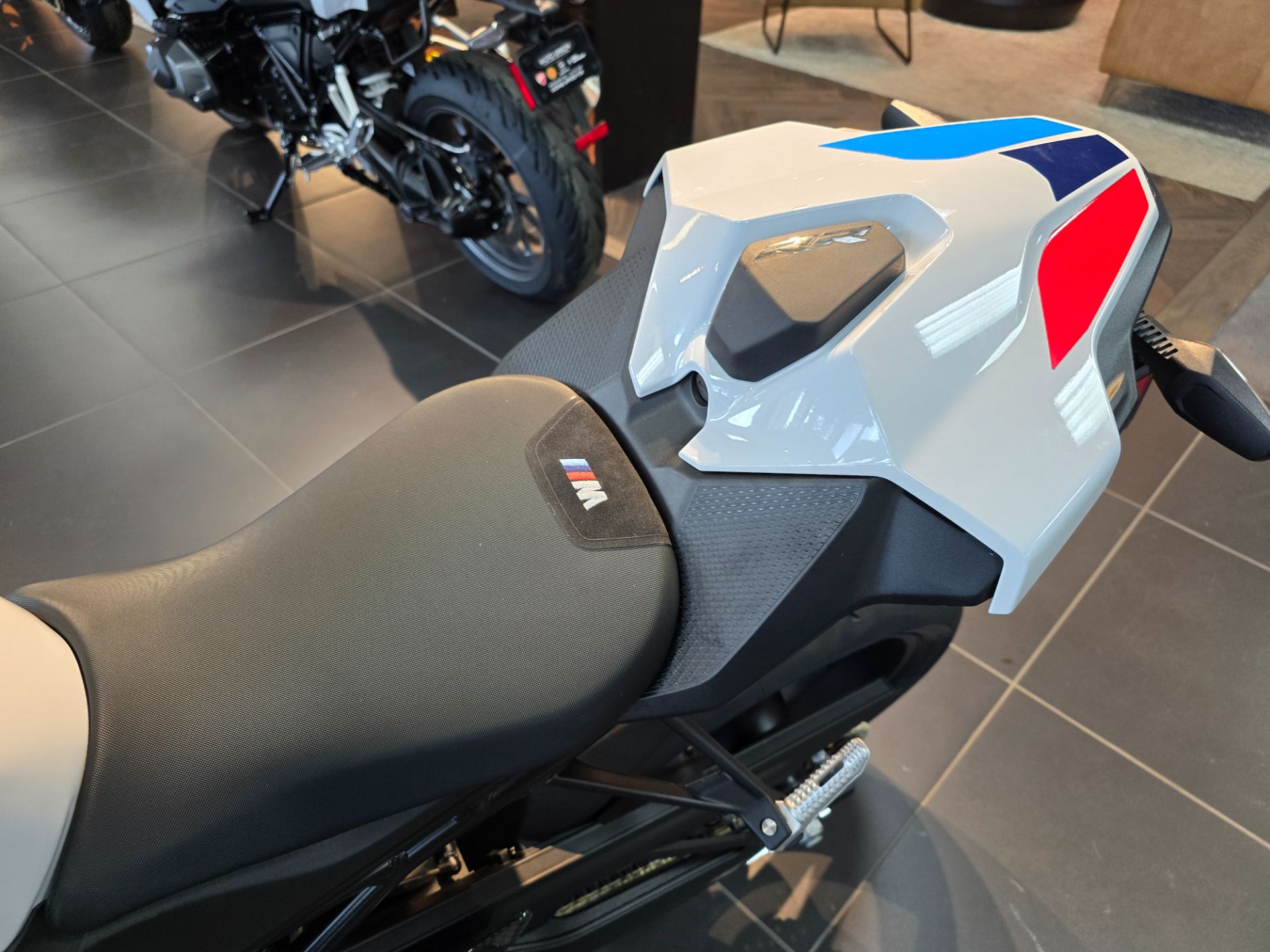 2024 BMW S 1000 RR in West Allis, Wisconsin - Photo 13