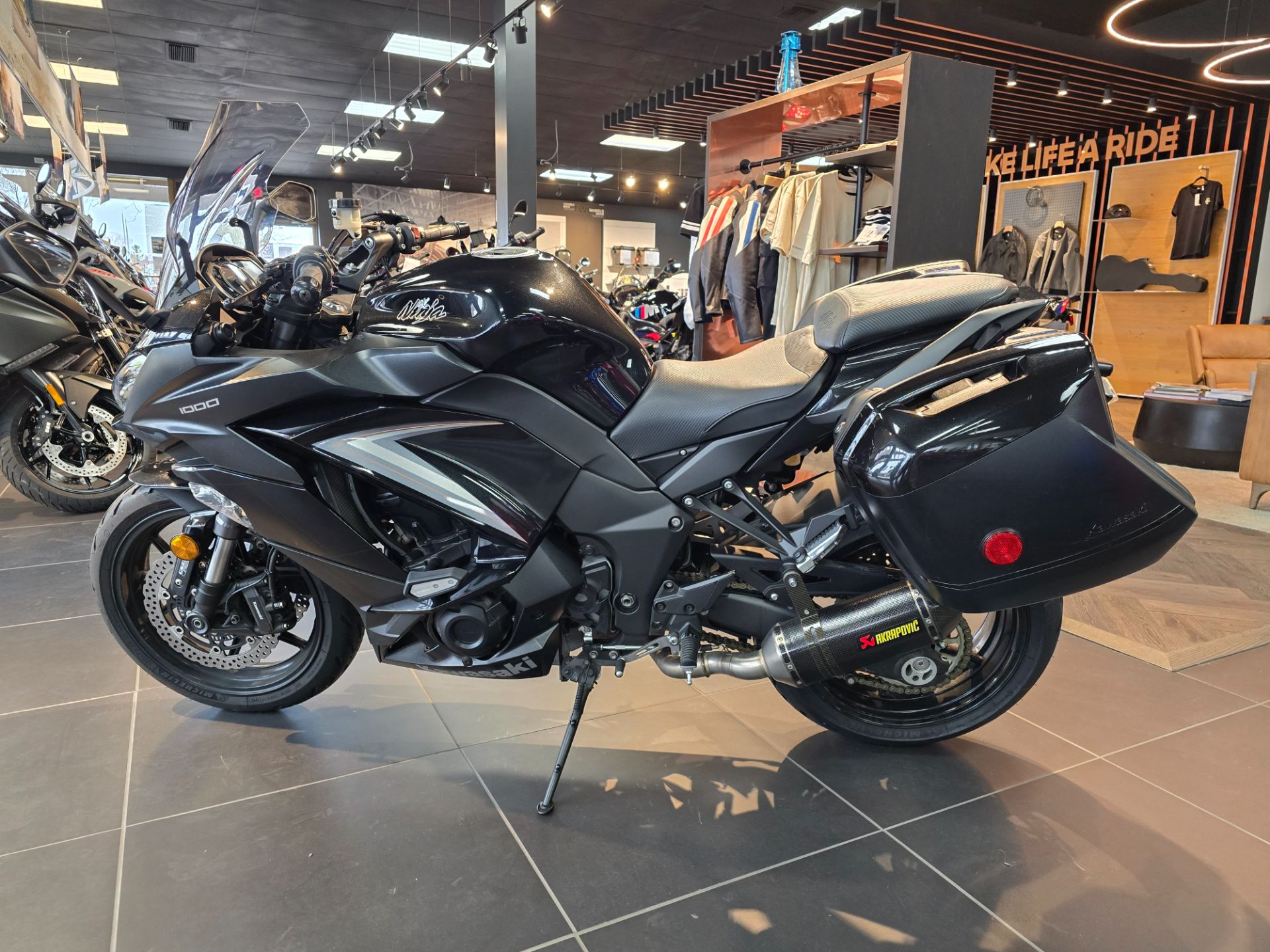 2019 Kawasaki Ninja 1000 ABS in West Allis, Wisconsin - Photo 12