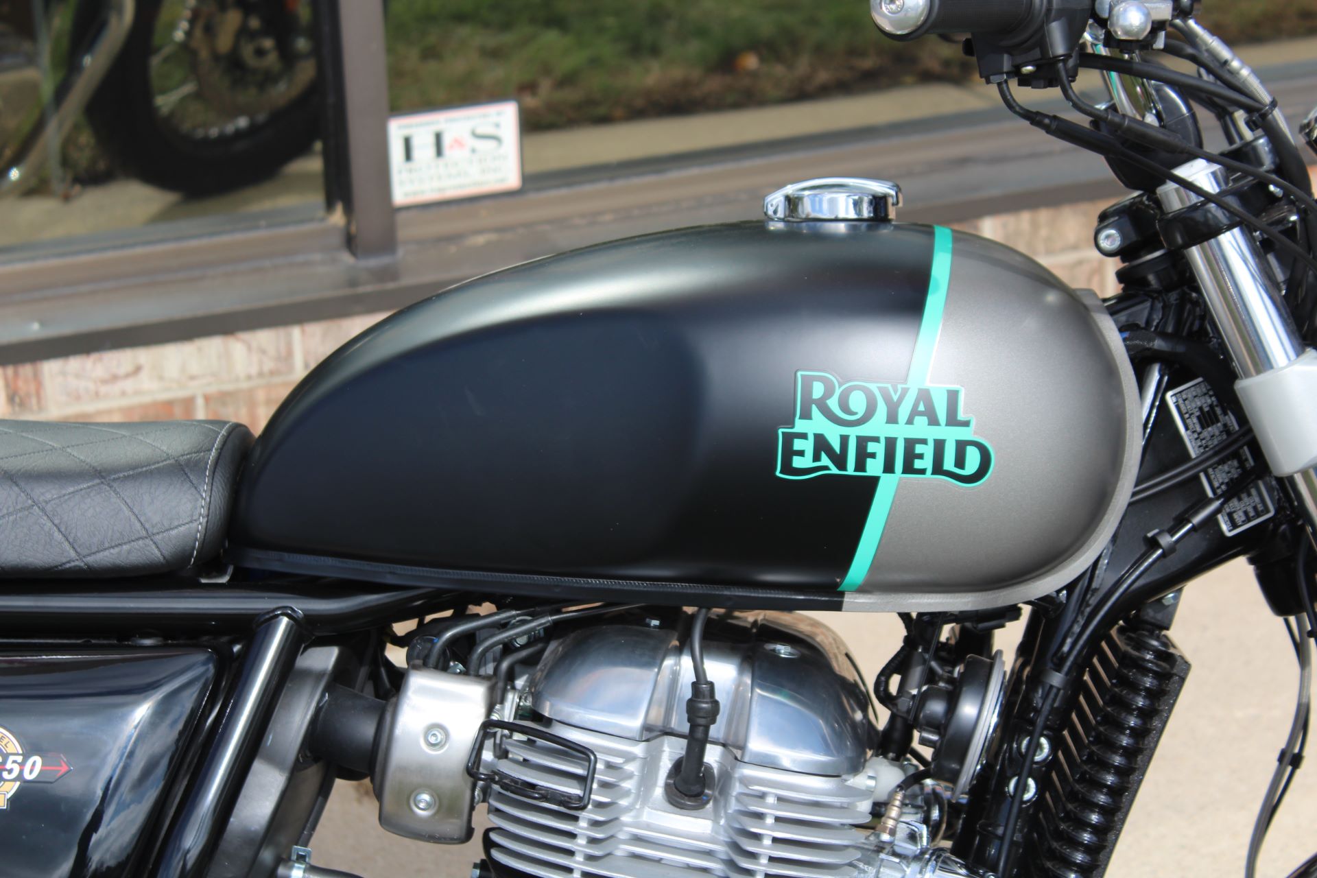 2022 Royal Enfield INT650 in West Allis, Wisconsin - Photo 3