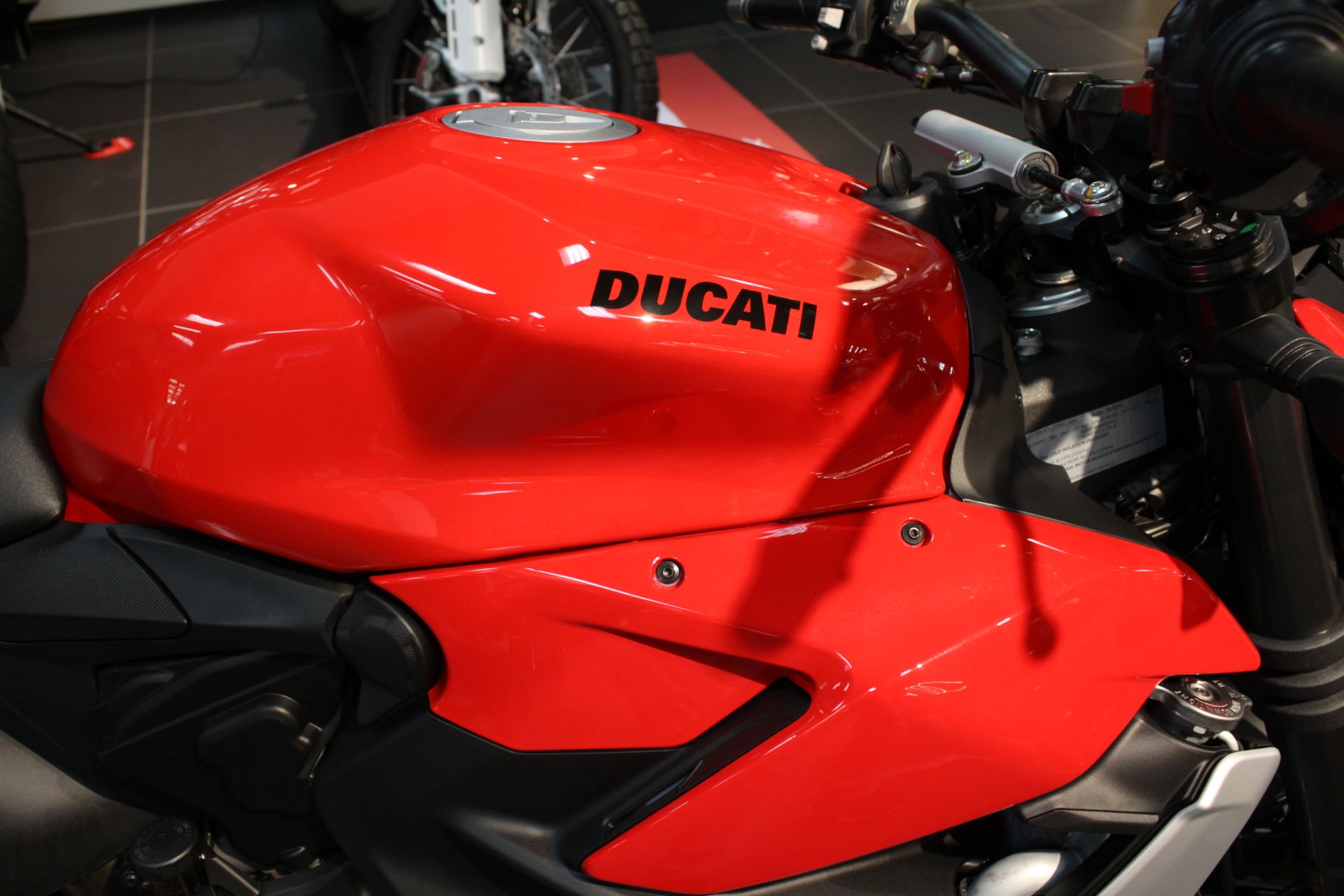 2023 Ducati Streetfighter V2 in West Allis, Wisconsin - Photo 3