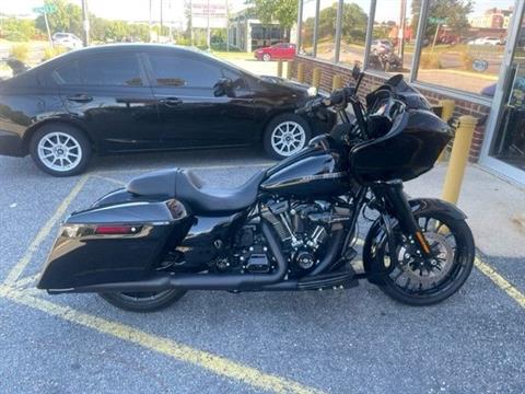 2018 Harley-Davidson Road Glide® Special in Laurel, Maryland - Photo 2