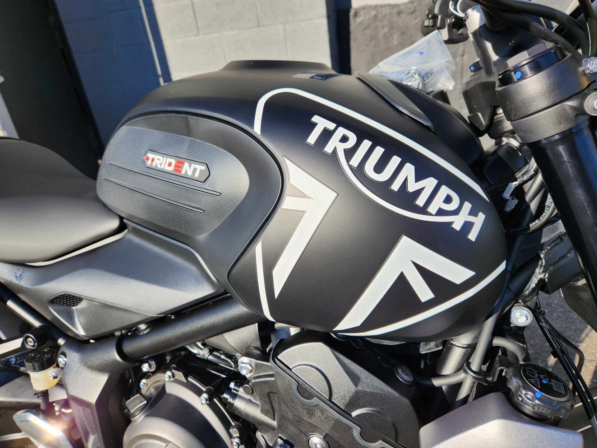 2023 Triumph Trident 660 in Enfield, Connecticut - Photo 7