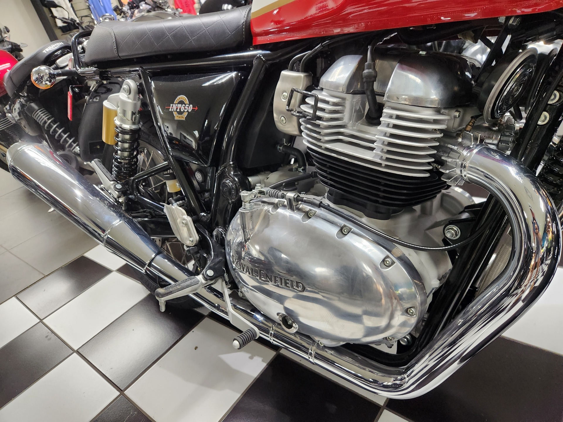 2023 Royal Enfield INT650 in Enfield, Connecticut - Photo 5