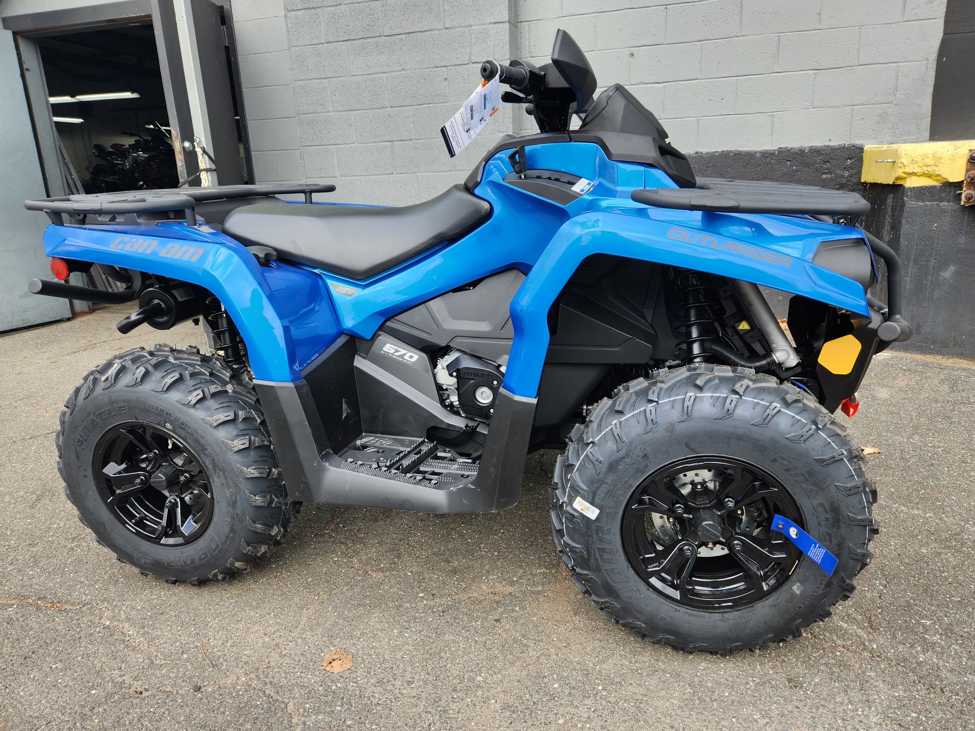 2023 Can-Am Outlander XT 570 in Enfield, Connecticut - Photo 1