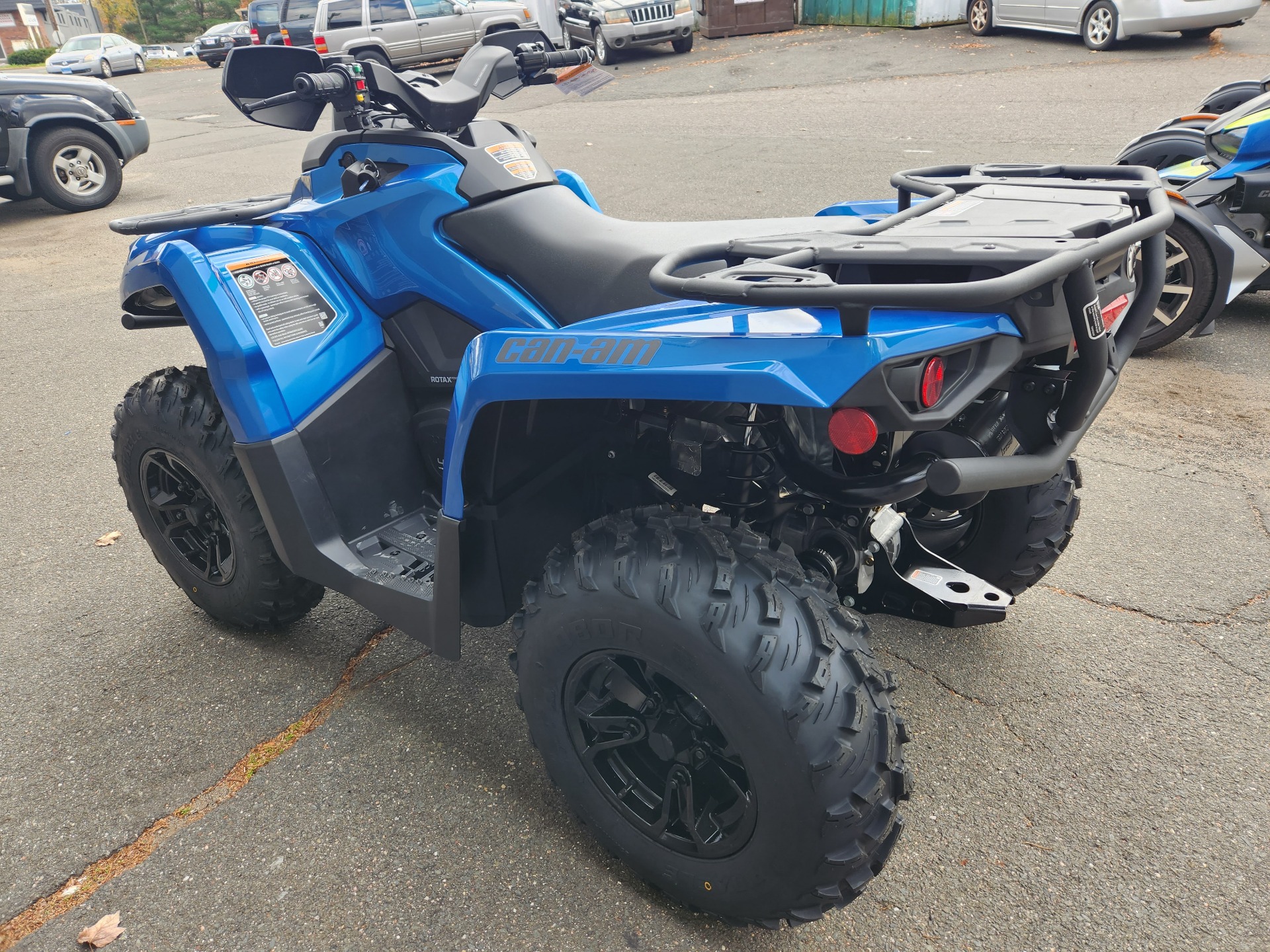 2023 Can-Am Outlander XT 570 in Enfield, Connecticut - Photo 6