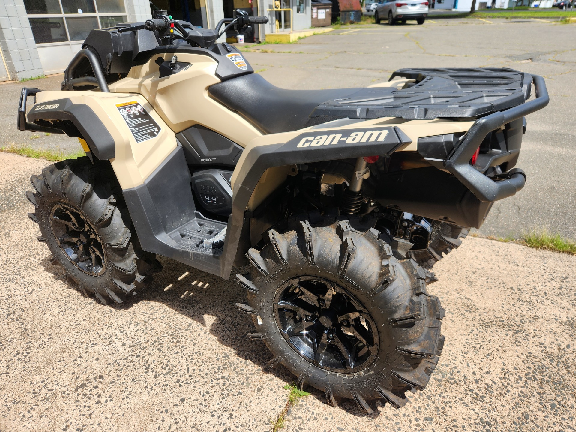 2022 Can-Am Outlander X MR 850 in Enfield, Connecticut - Photo 6