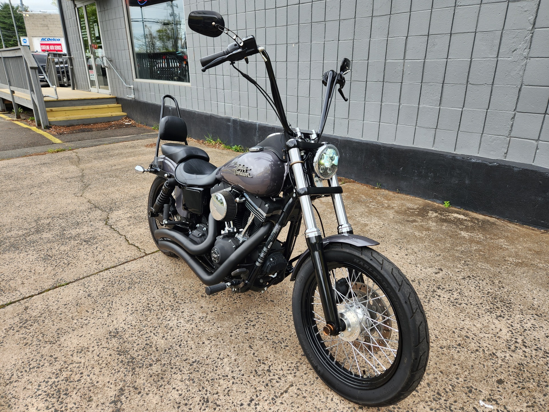 2014 Harley-Davidson Dyna® Street Bob® in Enfield, Connecticut - Photo 2