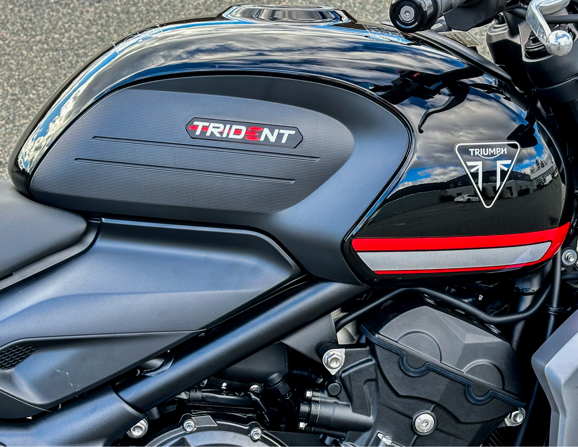 2024 Triumph Trident 660 in Enfield, Connecticut - Photo 6