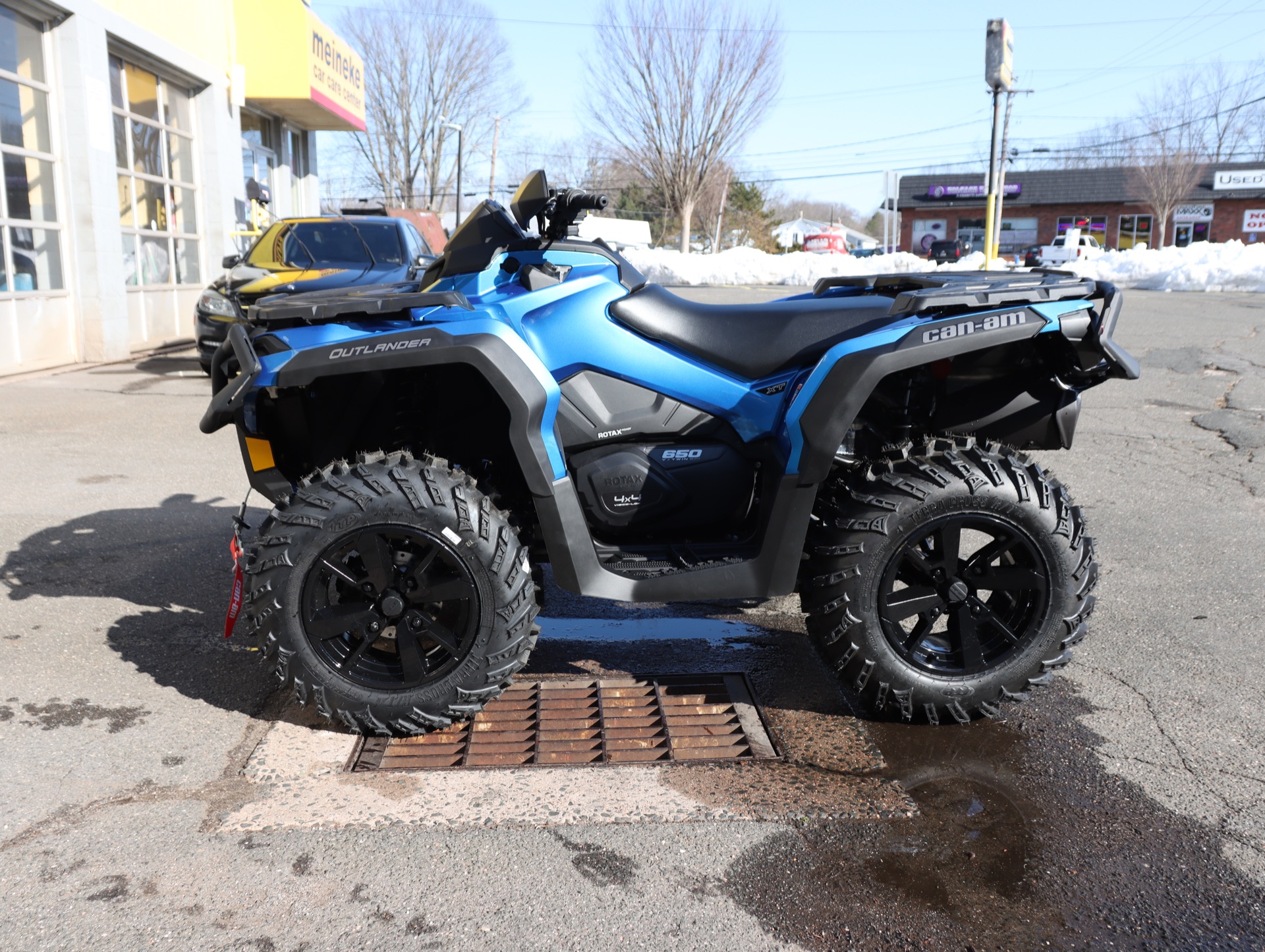 2022 Can-Am Outlander XT 650 in Enfield, Connecticut - Photo 6