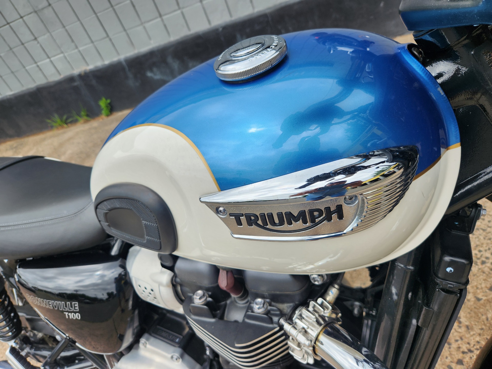 2020 Triumph Bonneville T100 in Enfield, Connecticut - Photo 9