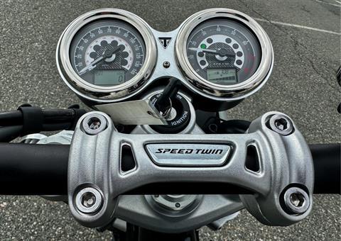2024 Triumph Speed Twin 1200 in Enfield, Connecticut - Photo 34