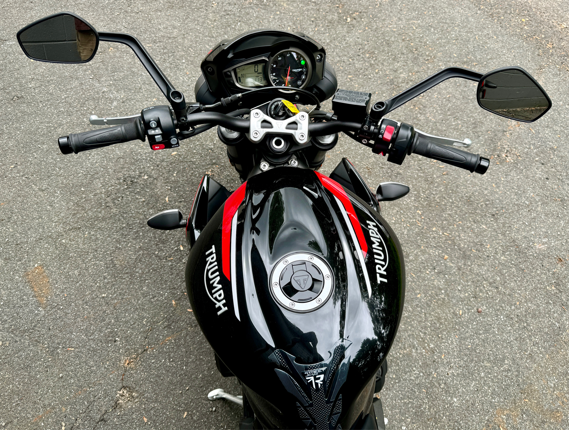 2021 Triumph Street Triple R in Enfield, Connecticut - Photo 32