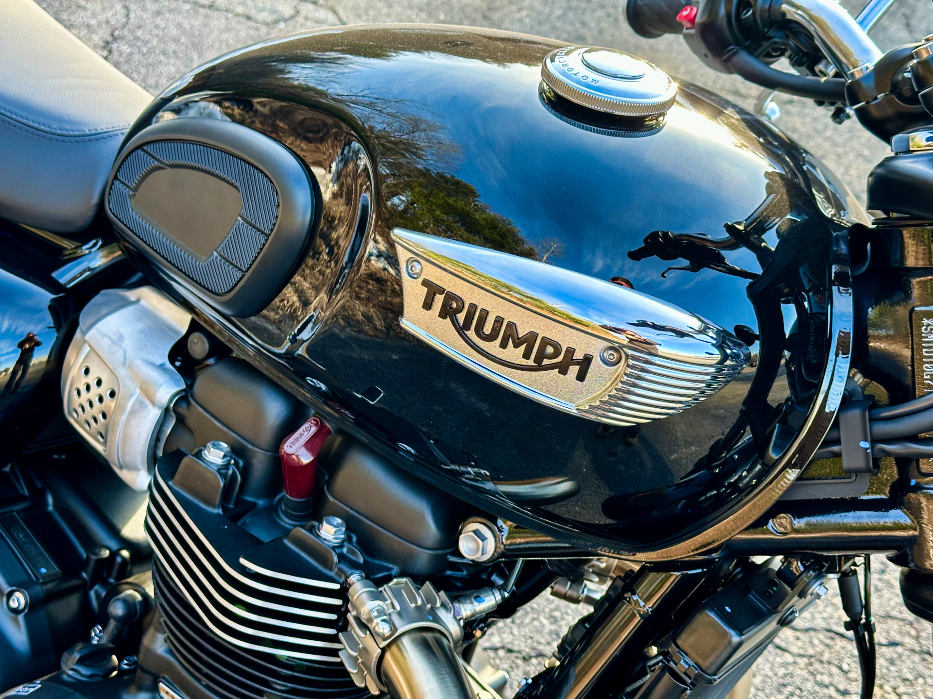 2024 Triumph Bonneville T100 in Enfield, Connecticut - Photo 4