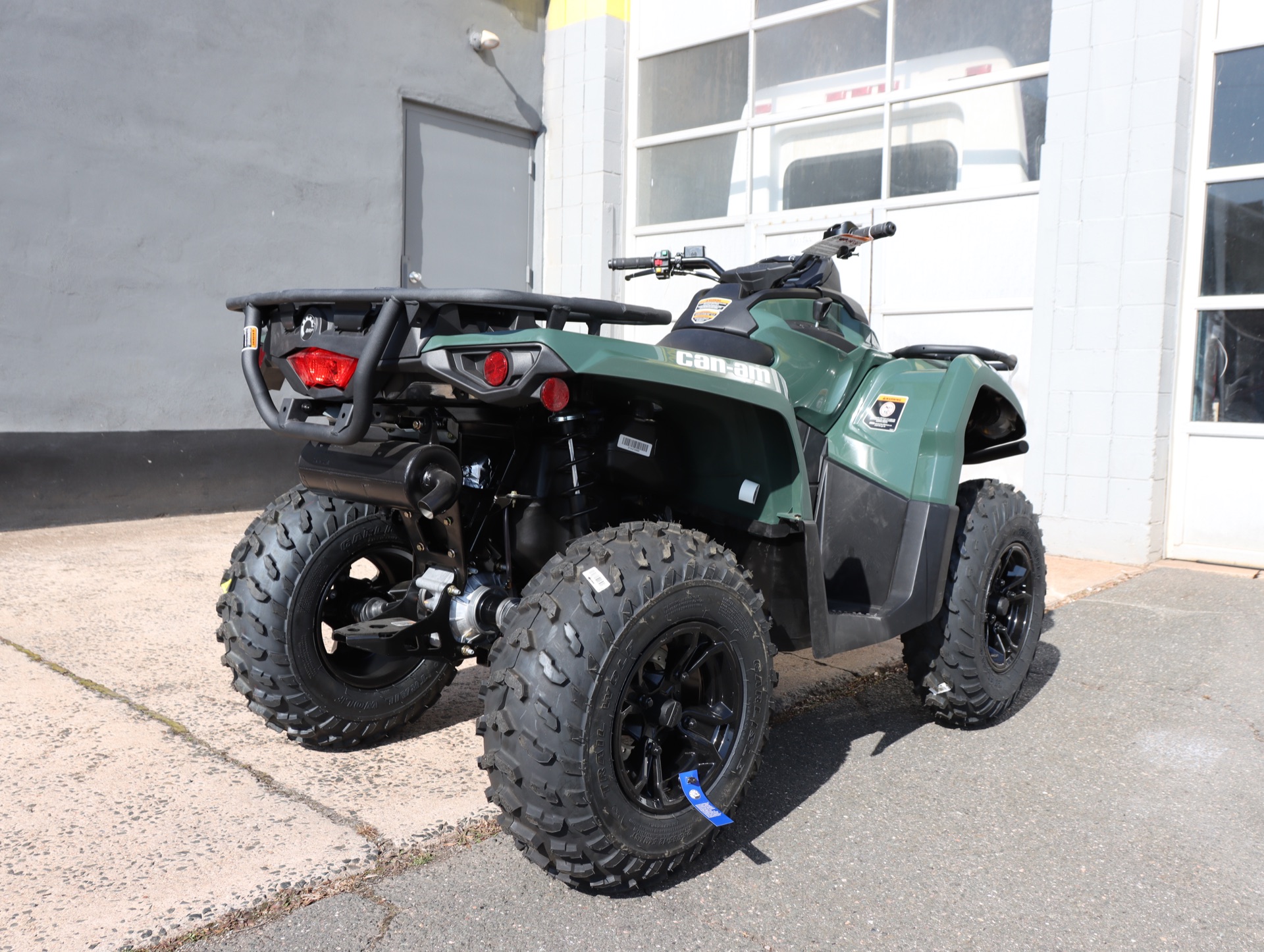 2022 Can-Am Outlander DPS 450 in Enfield, Connecticut - Photo 3