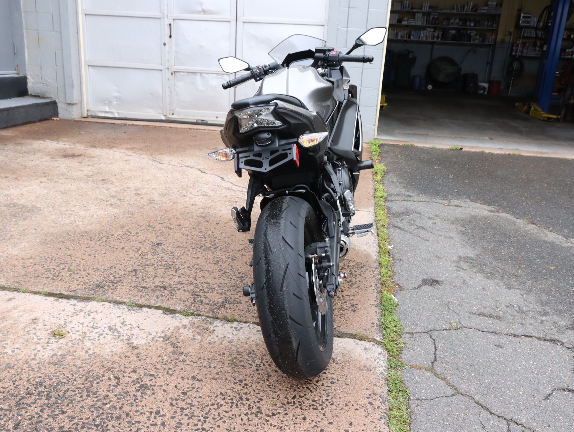 2021 Kawasaki Ninja 650 in Enfield, Connecticut - Photo 4