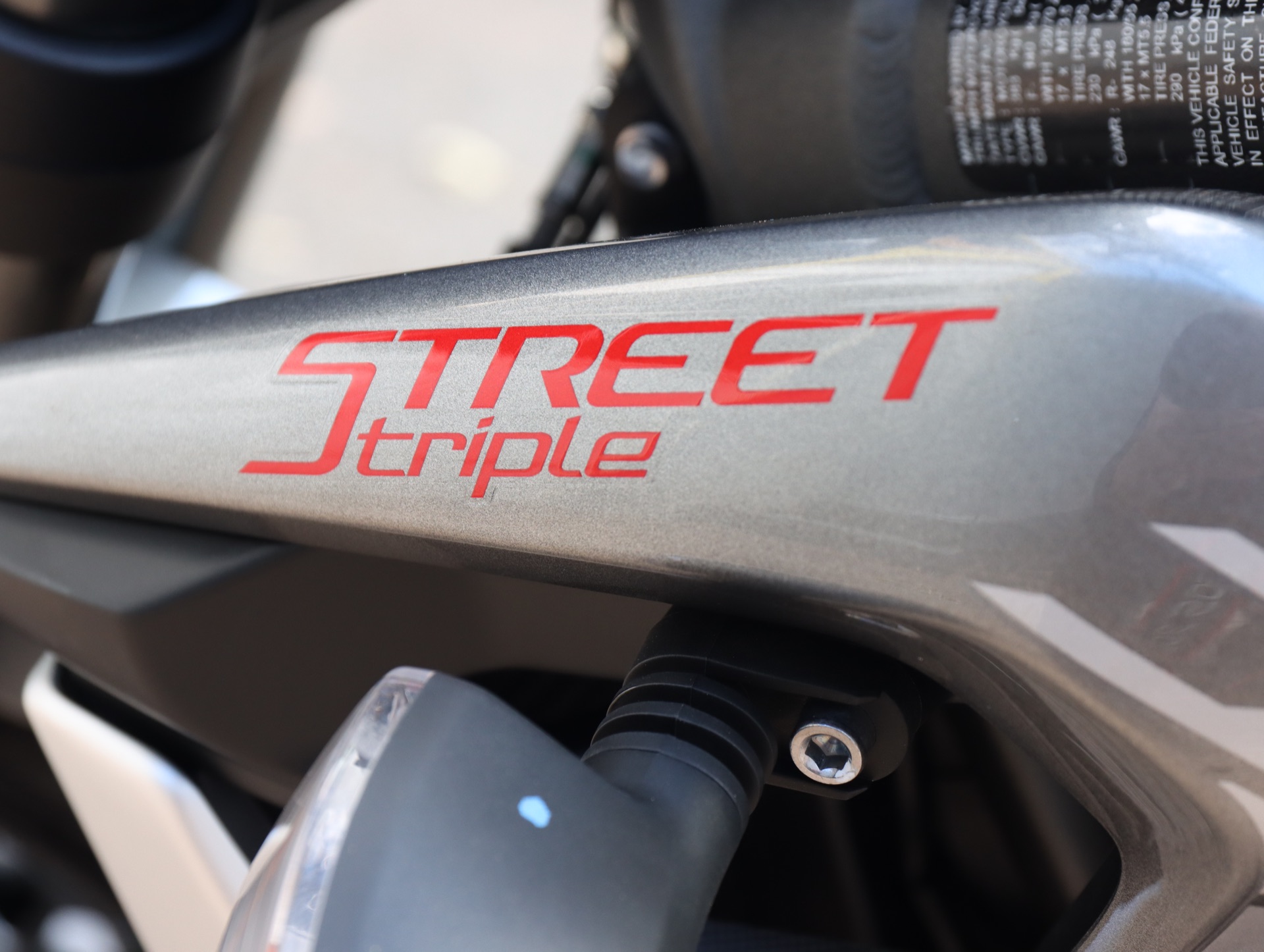 2022 Triumph Street Triple RS in Enfield, Connecticut - Photo 13
