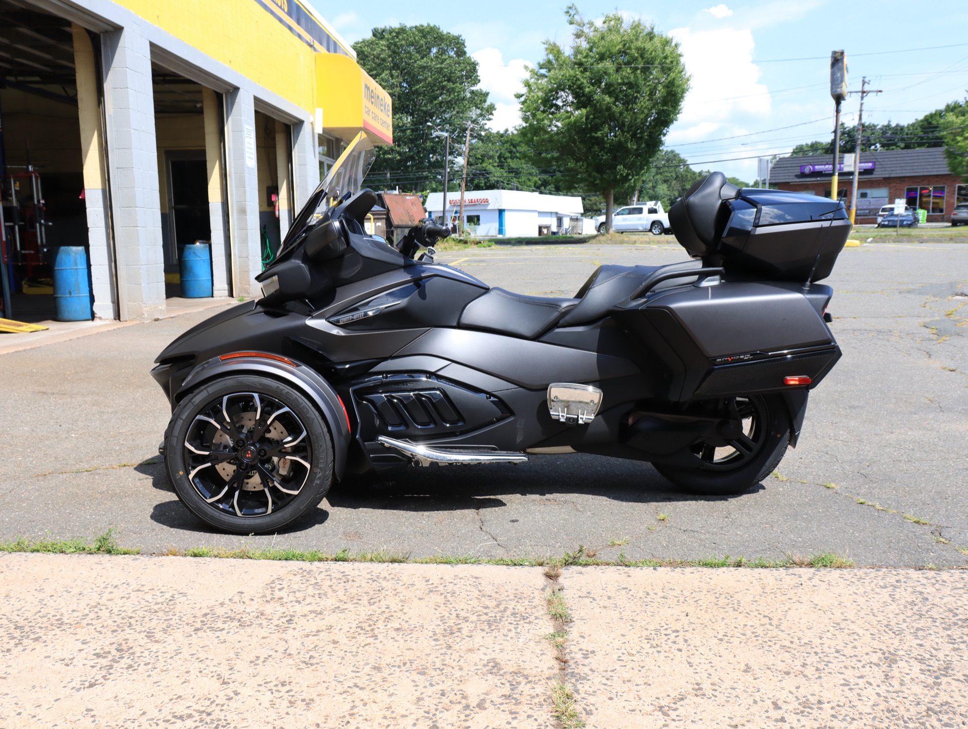 2022 Can-Am Spyder RT Limited in Enfield, Connecticut - Photo 6