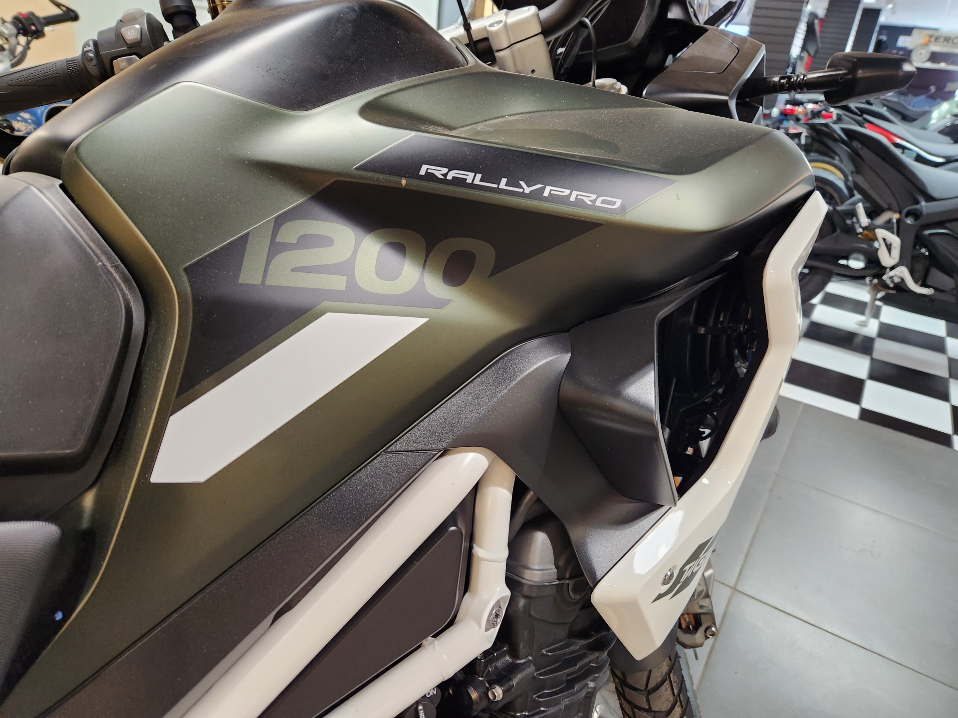 2023 Triumph Tiger 1200 Rally Pro in Enfield, Connecticut - Photo 8