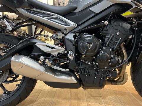 2024 Triumph Street Triple 765 R in Enfield, Connecticut - Photo 8