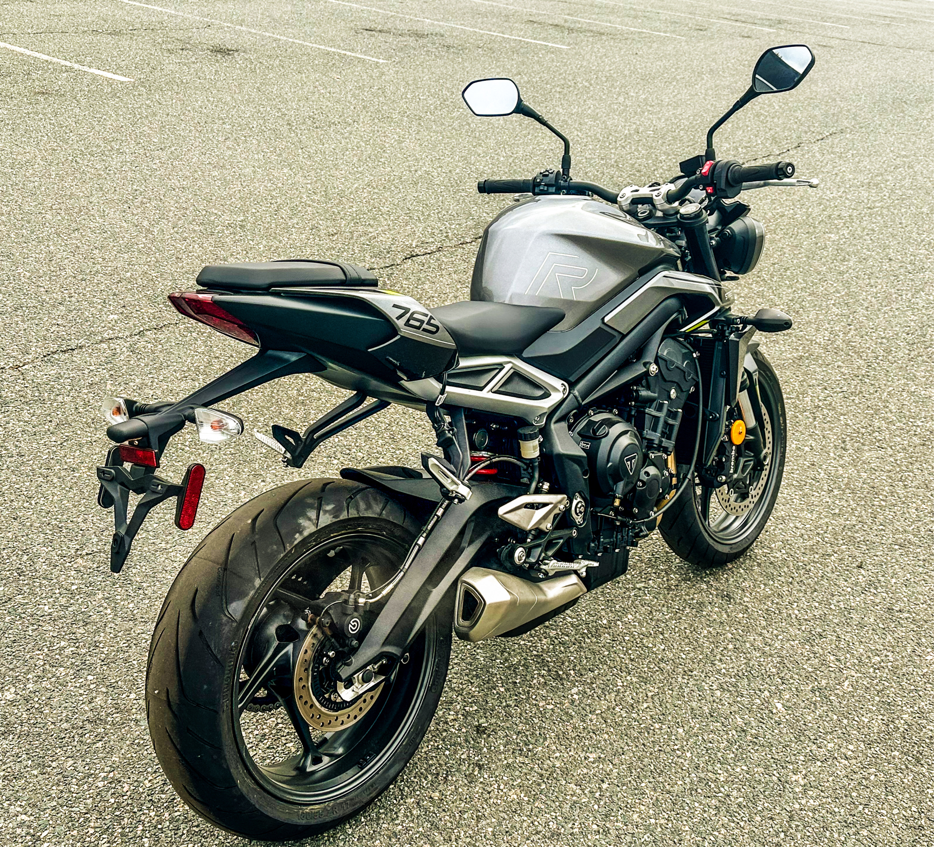 2024 Triumph Street Triple 765 R in Enfield, Connecticut - Photo 16