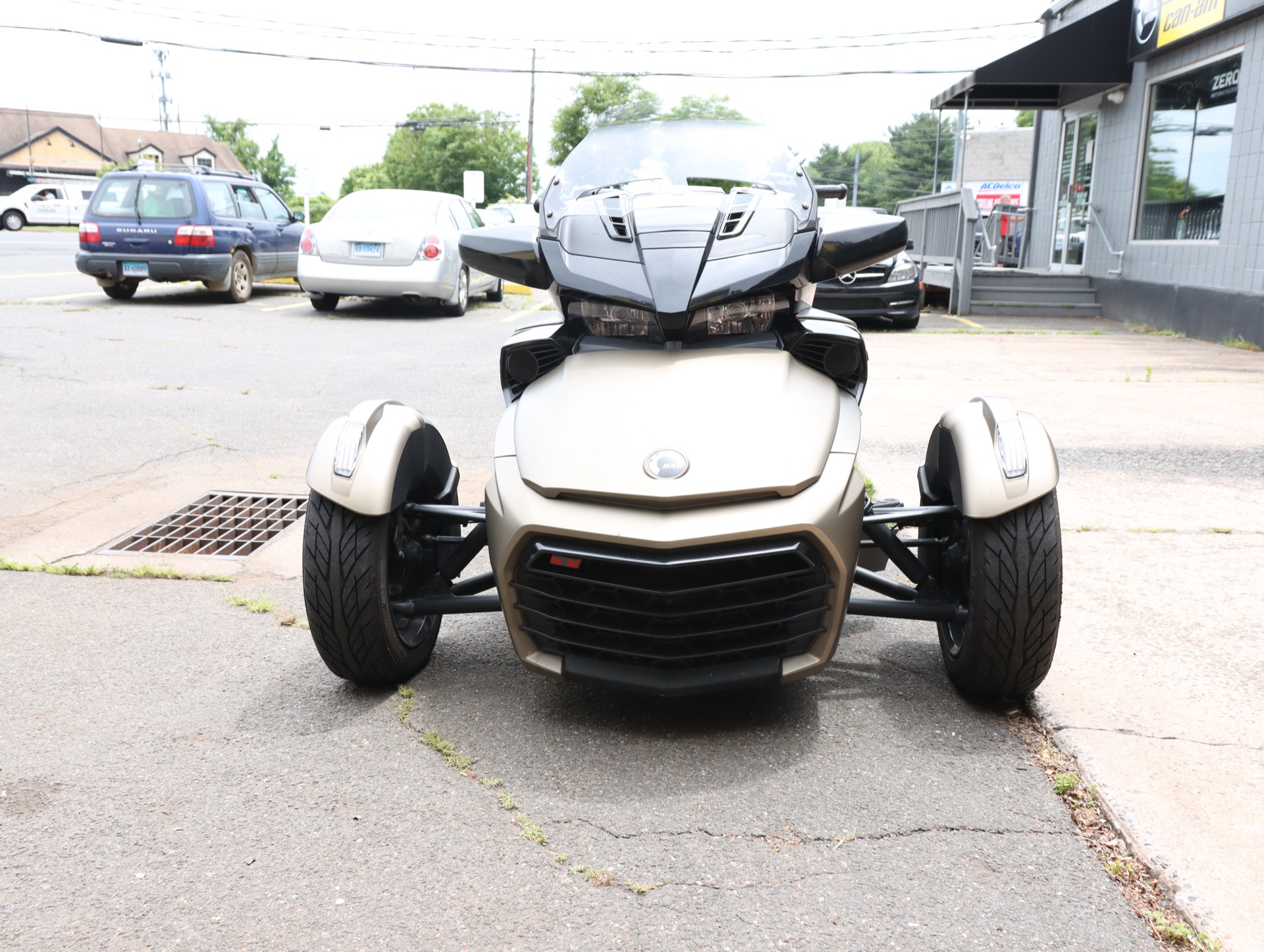 2019 Can-Am Spyder F3-T in Enfield, Connecticut - Photo 8