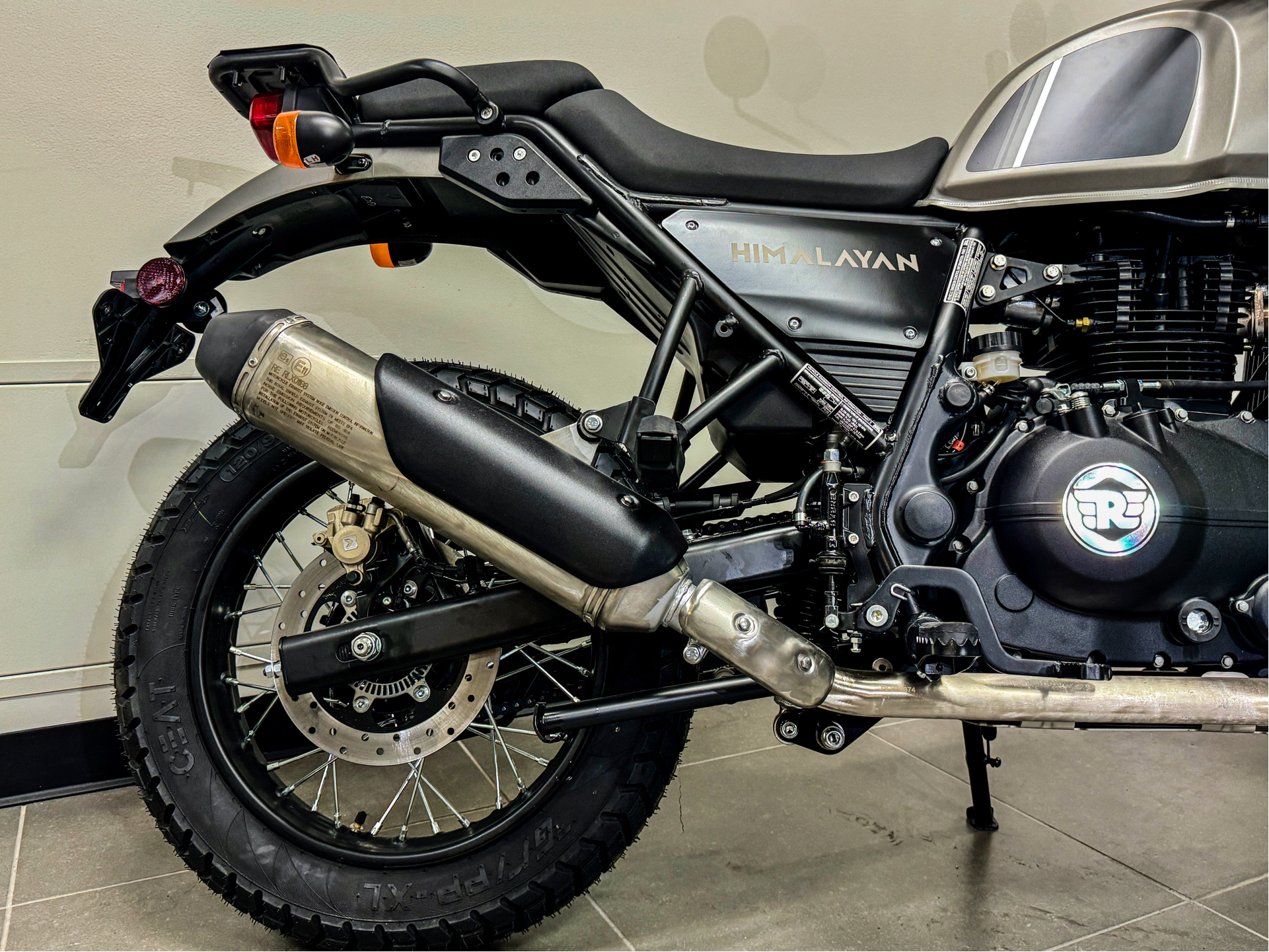 2023 Royal Enfield Himalayan in Enfield, Connecticut - Photo 12