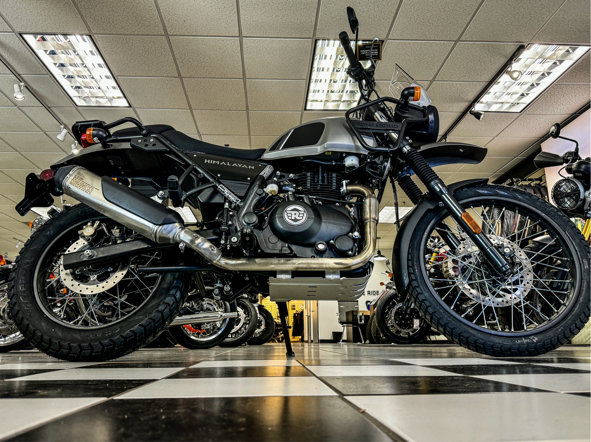 2023 Royal Enfield Himalayan in Enfield, Connecticut - Photo 27