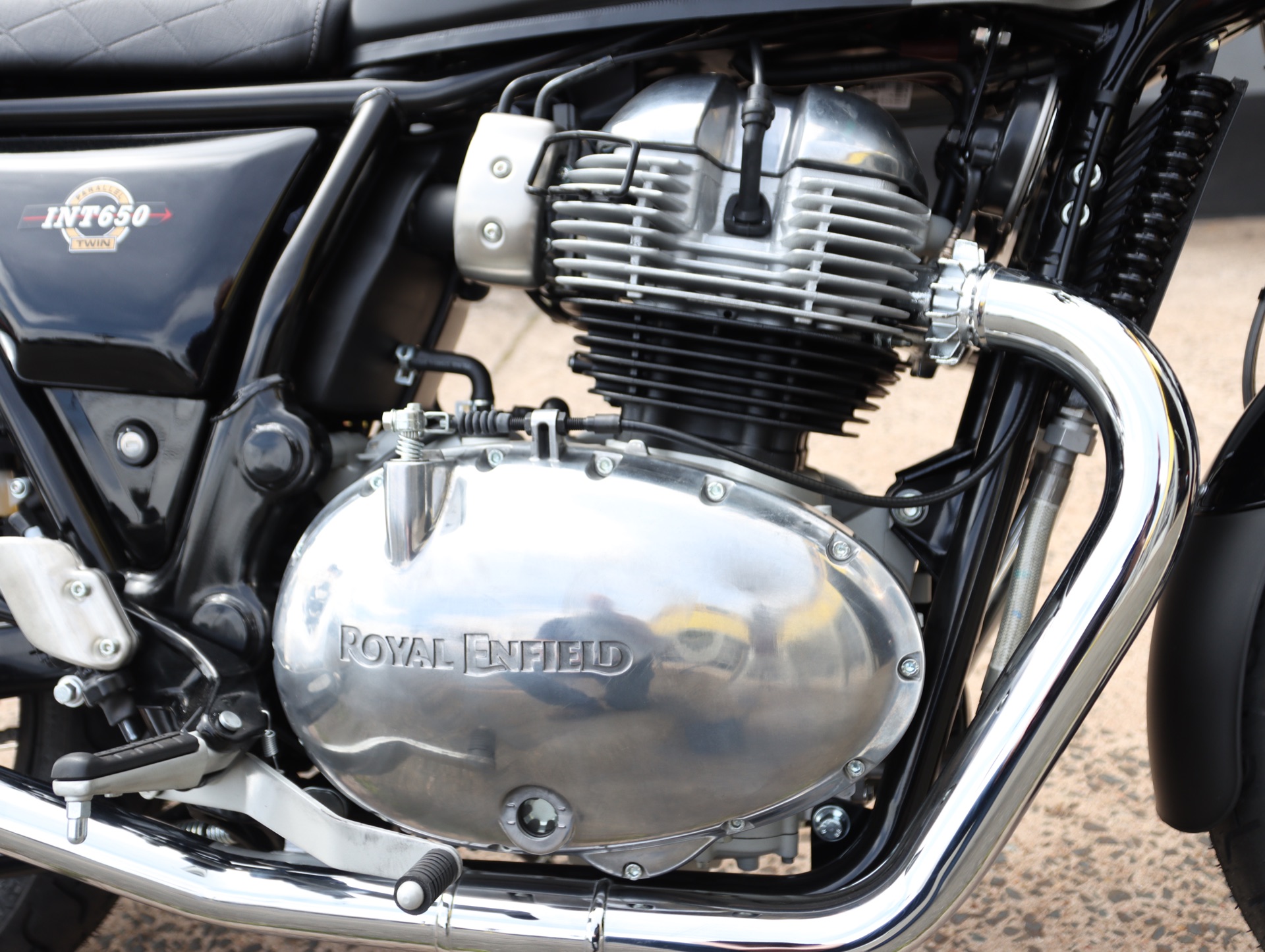 2022 Royal Enfield INT650 in Enfield, Connecticut - Photo 14