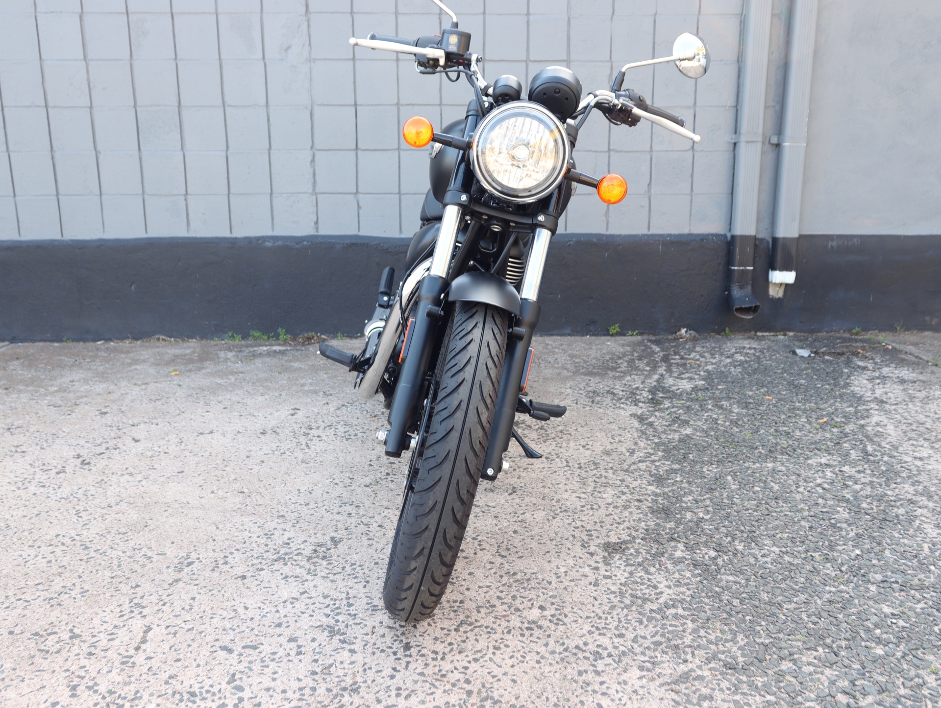 2022 Royal Enfield Meteor 350 in Enfield, Connecticut - Photo 8