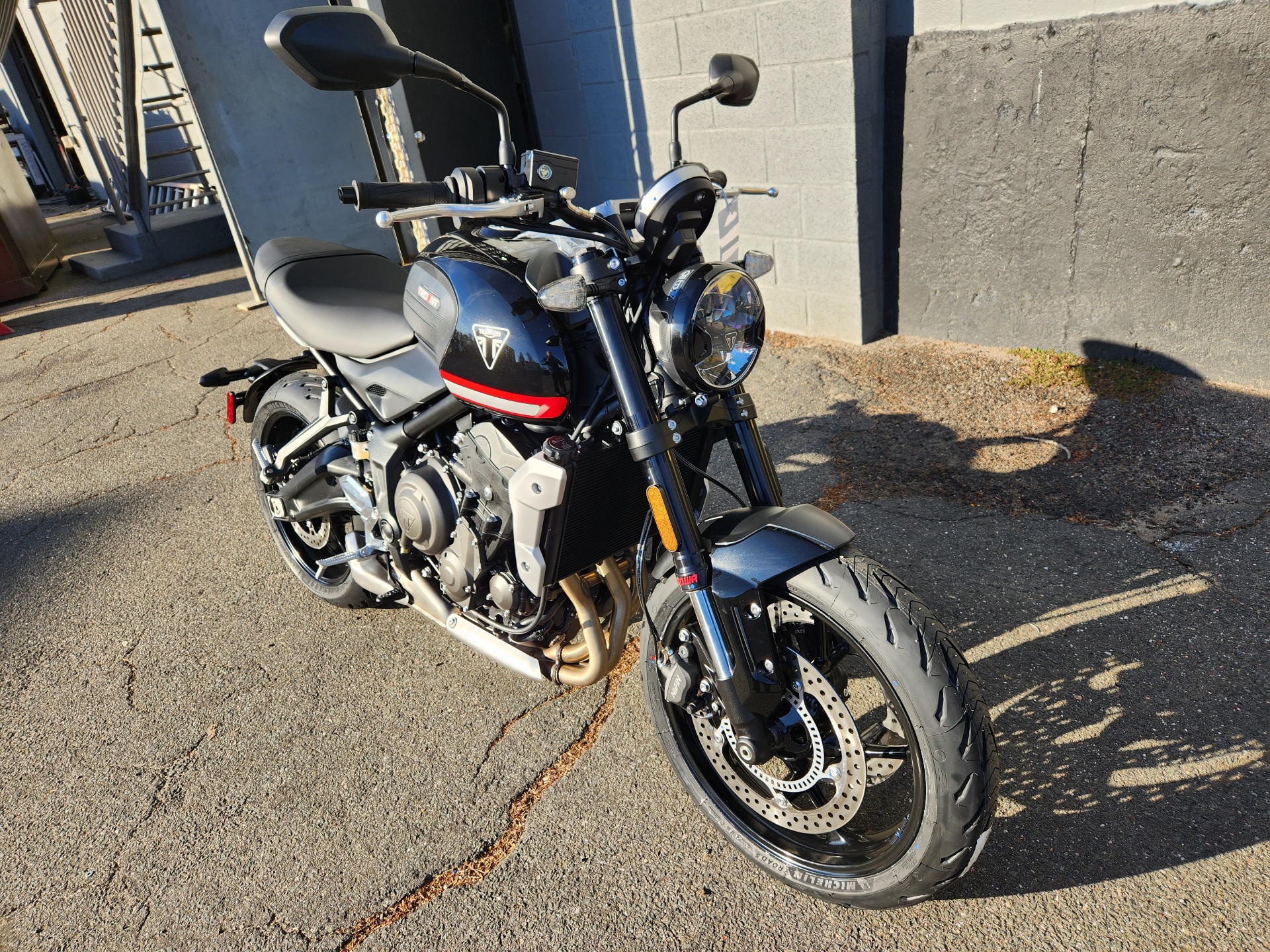 2023 Triumph Trident 660 in Enfield, Connecticut - Photo 2