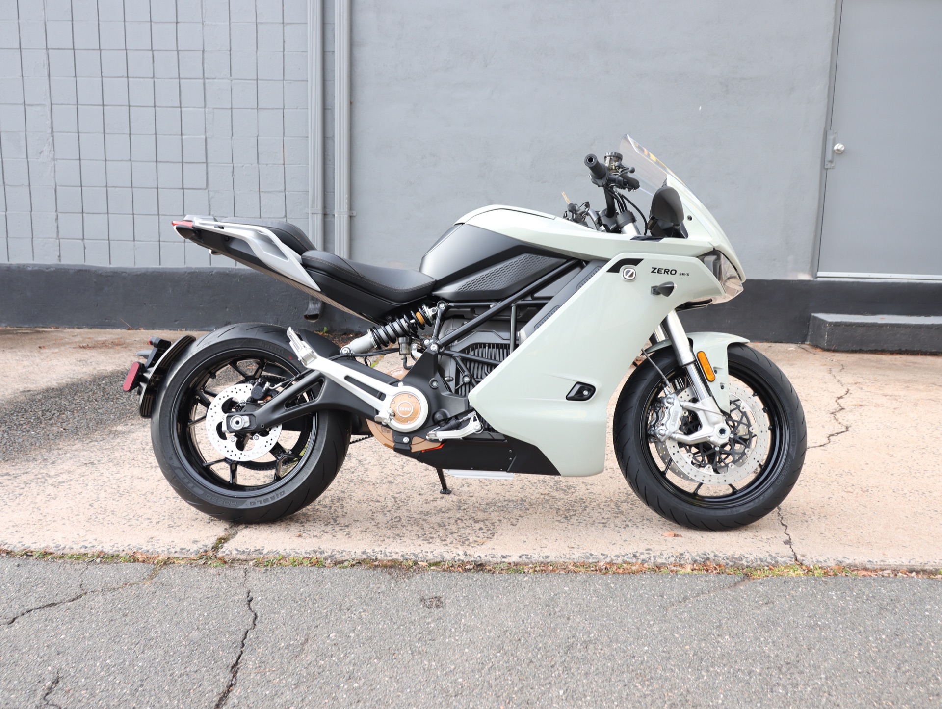 2022 Zero Motorcycles SR/S NA ZF15.6 Premium in Enfield, Connecticut - Photo 2