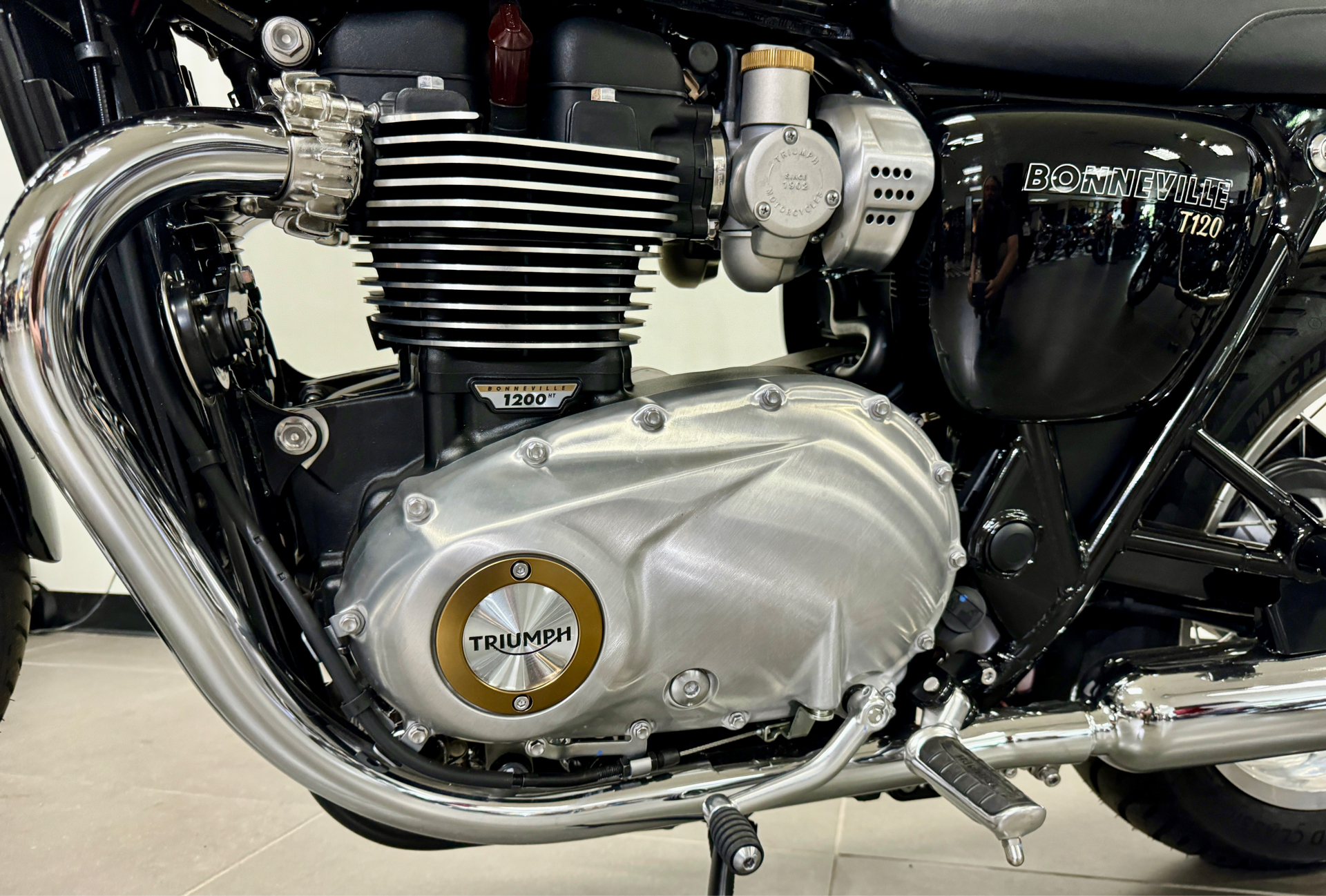 2023 Triumph Bonneville T120 in Enfield, Connecticut - Photo 6