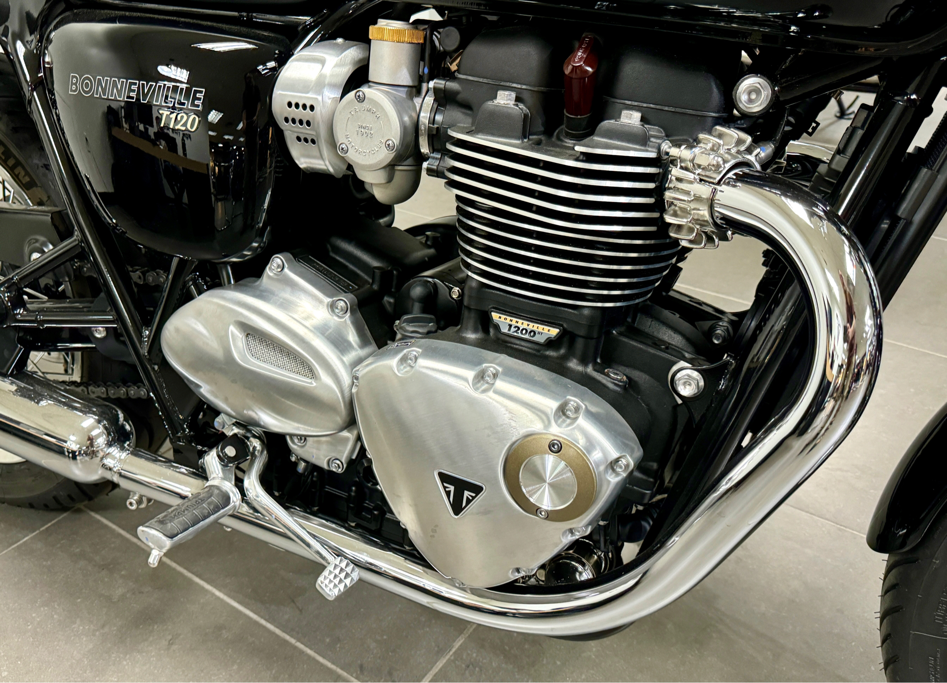 2023 Triumph Bonneville T120 in Enfield, Connecticut - Photo 24