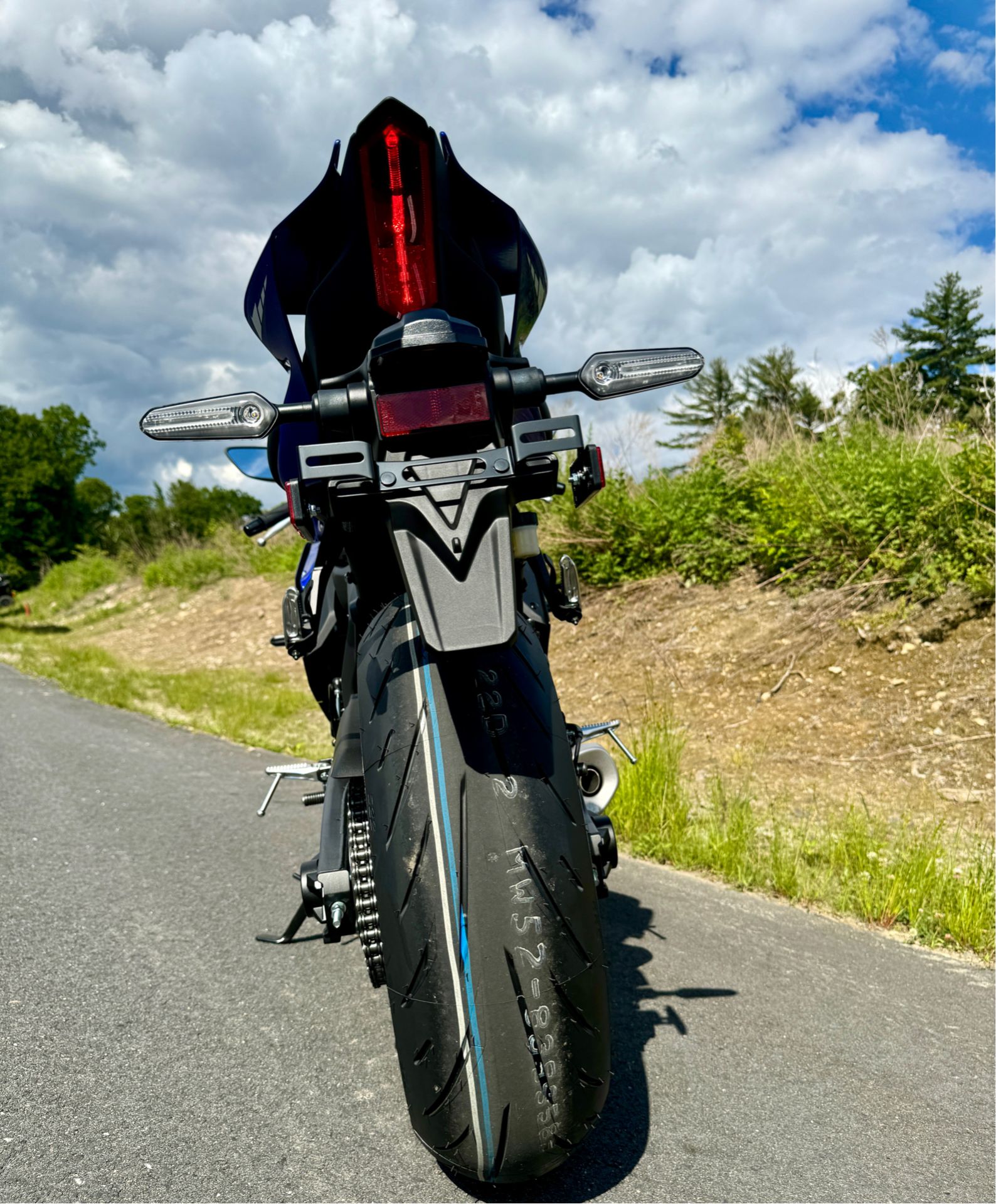 2024 Yamaha YZF-R7 in Gorham, New Hampshire - Photo 9