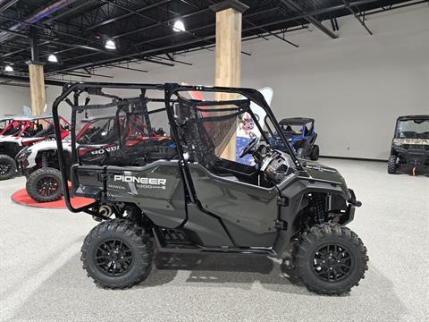 2024 Honda Pioneer 1000-5 Deluxe in Gorham, New Hampshire - Photo 4