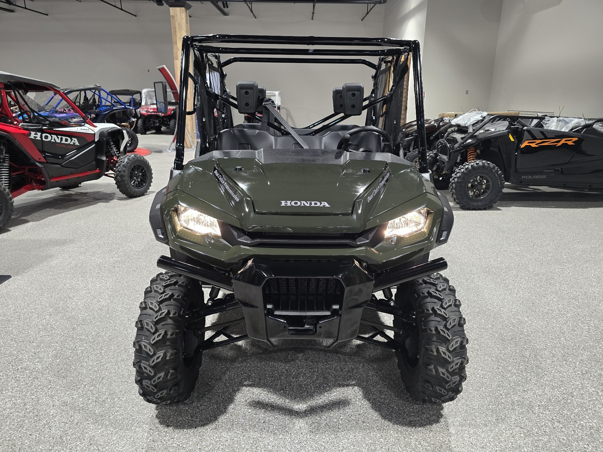 2024 Honda Pioneer 1000-6 Deluxe Crew in Gorham, New Hampshire - Photo 2