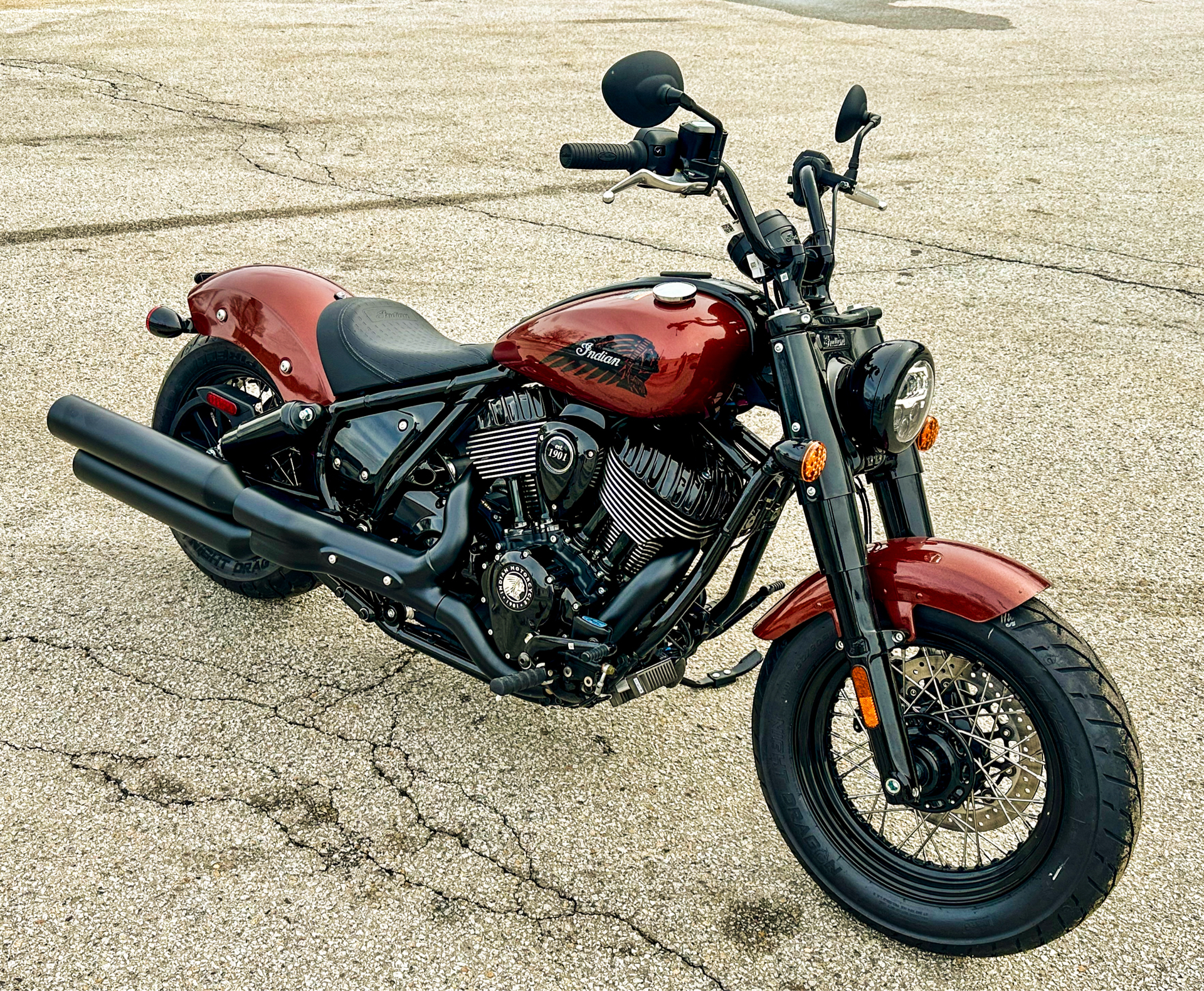 2024 Indian Motorcycle Chief Bobber Dark Horse® Icon in Manchester, New Hampshire - Photo 5
