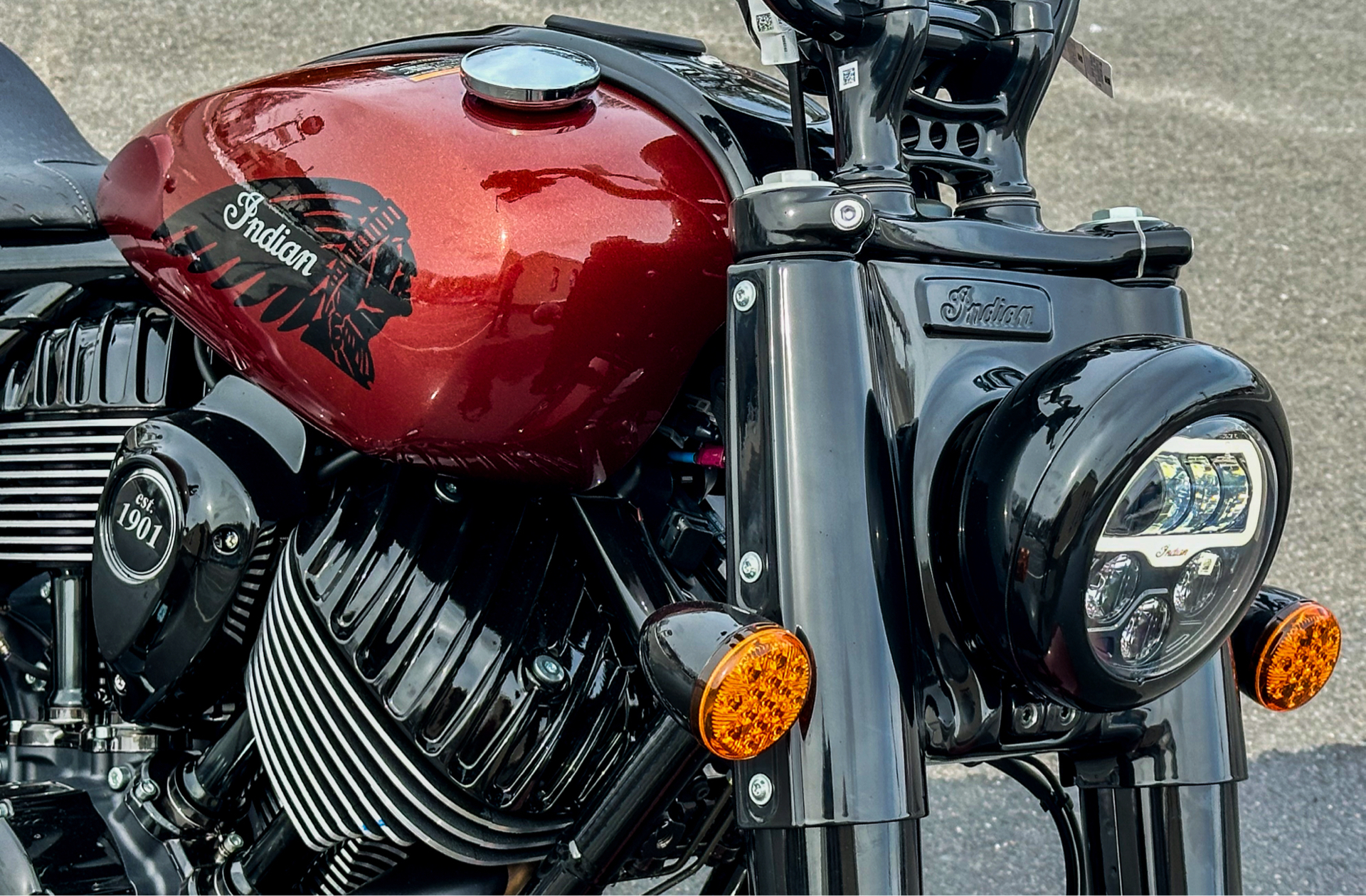 2024 Indian Motorcycle Chief Bobber Dark Horse® Icon in Manchester, New Hampshire - Photo 10