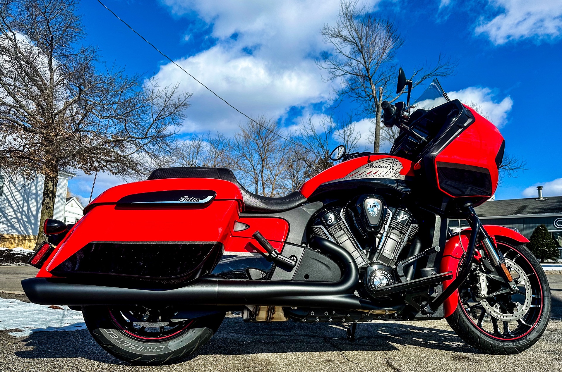 2023 Indian Motorcycle Challenger® Dark Horse® in Manchester, New Hampshire - Photo 11