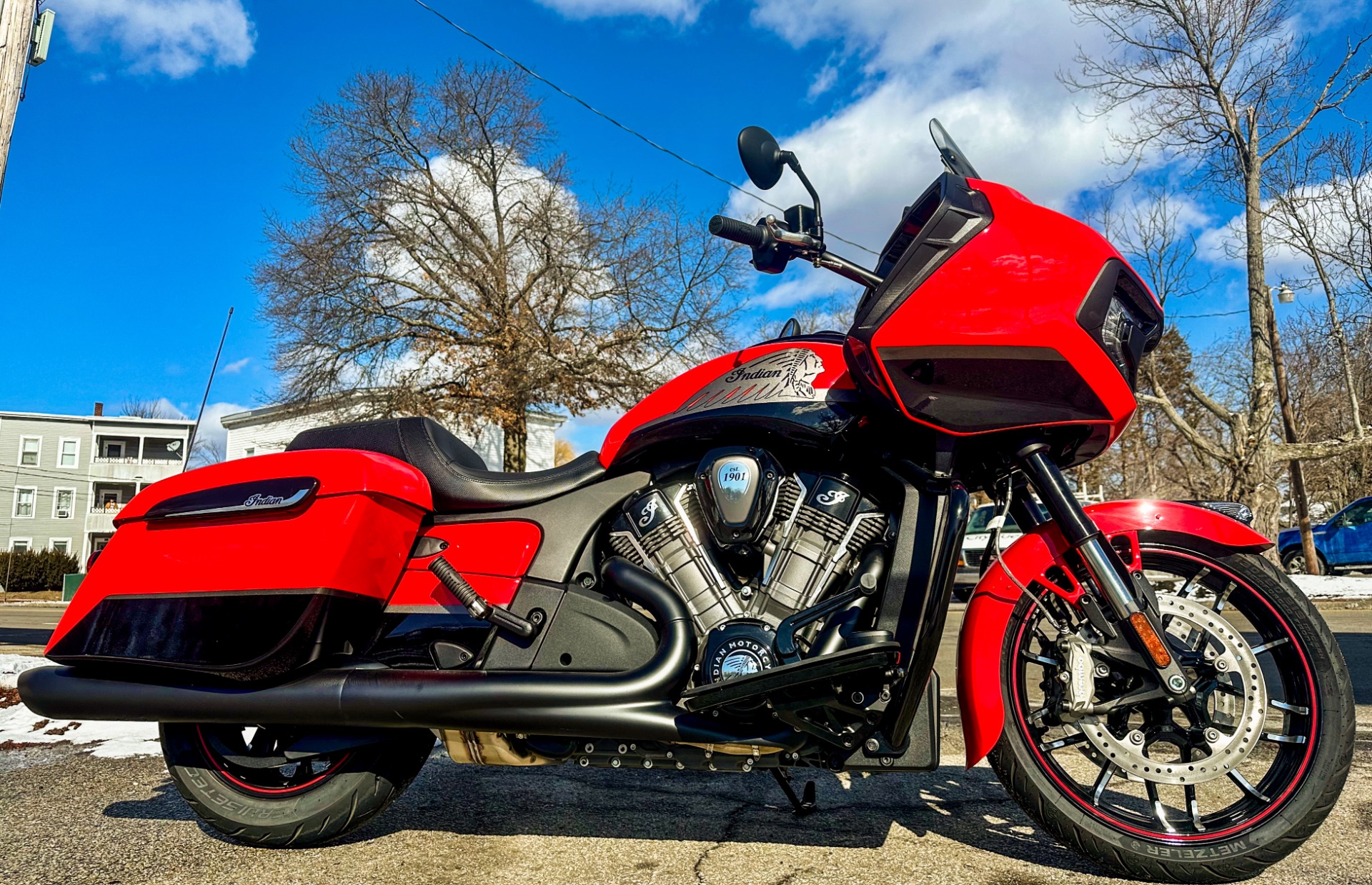 2023 Indian Motorcycle Challenger® Dark Horse® in Manchester, New Hampshire - Photo 12