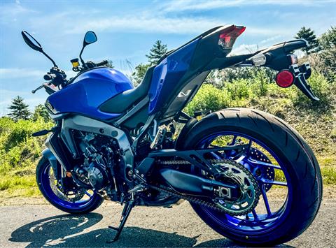 2024 Yamaha MT-09 in Manchester, New Hampshire - Photo 9