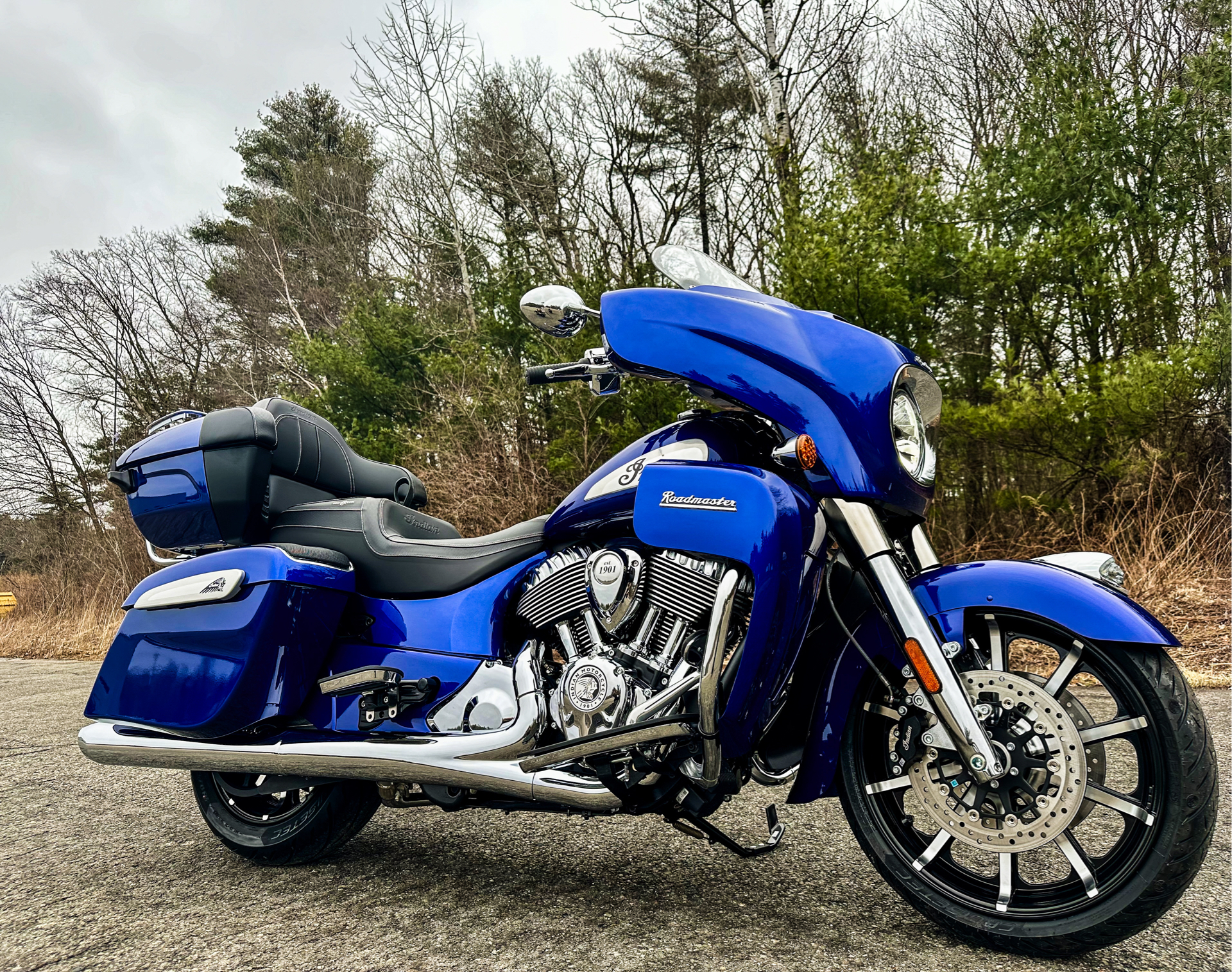 2024 Indian Motorcycle Roadmaster® Limited with PowerBand Audio Package in Manchester, New Hampshire - Photo 3